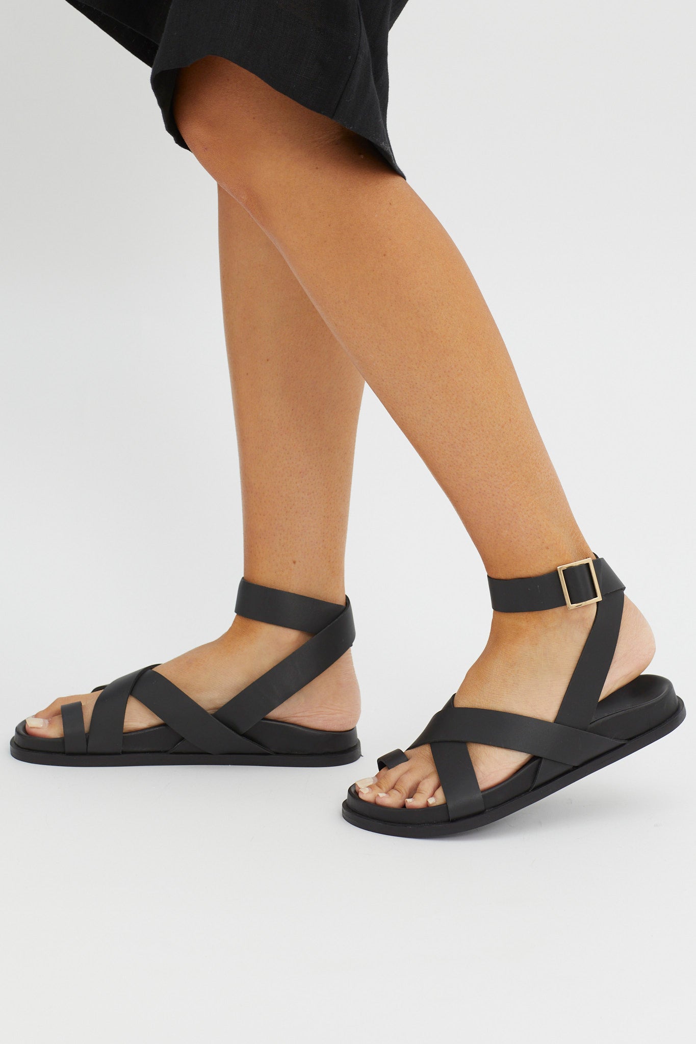 SOL SANA Hitch Footbed Black by Selfie Leslie