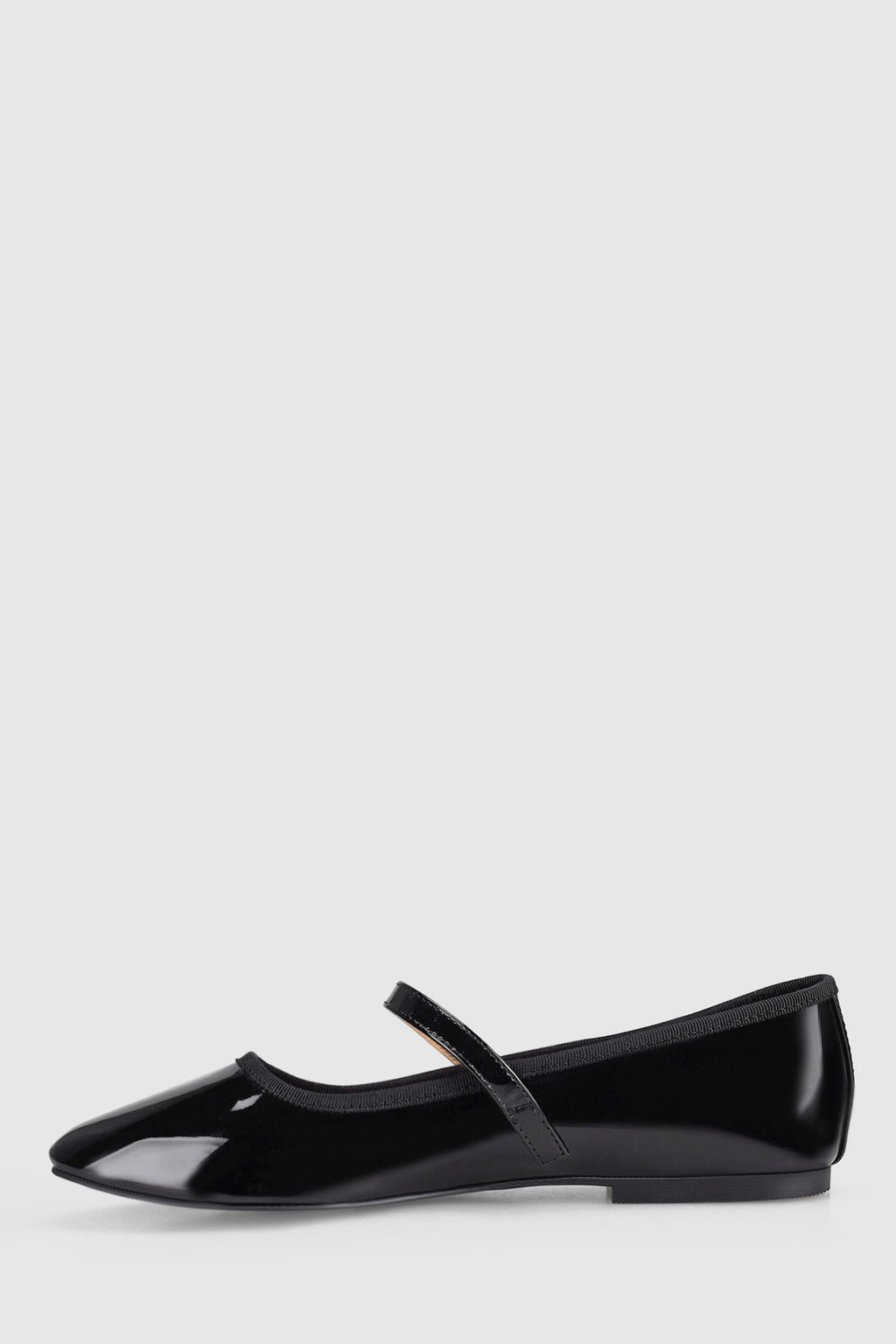 VERALi Bambi Mary-Jane Flats Black Patent by Selfie Leslie