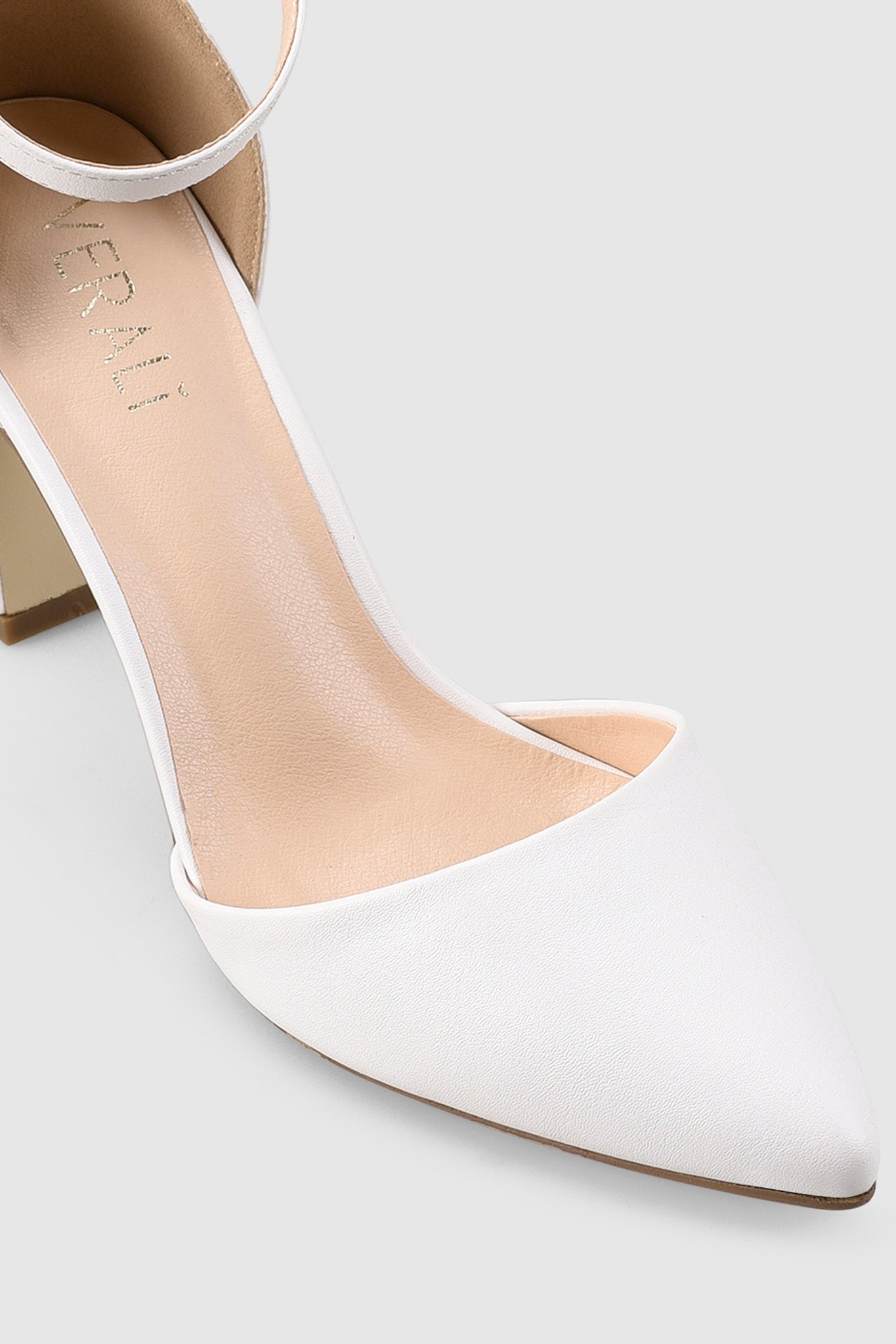 VERALi Kitra Closed Toe Heels White by Selfie Leslie