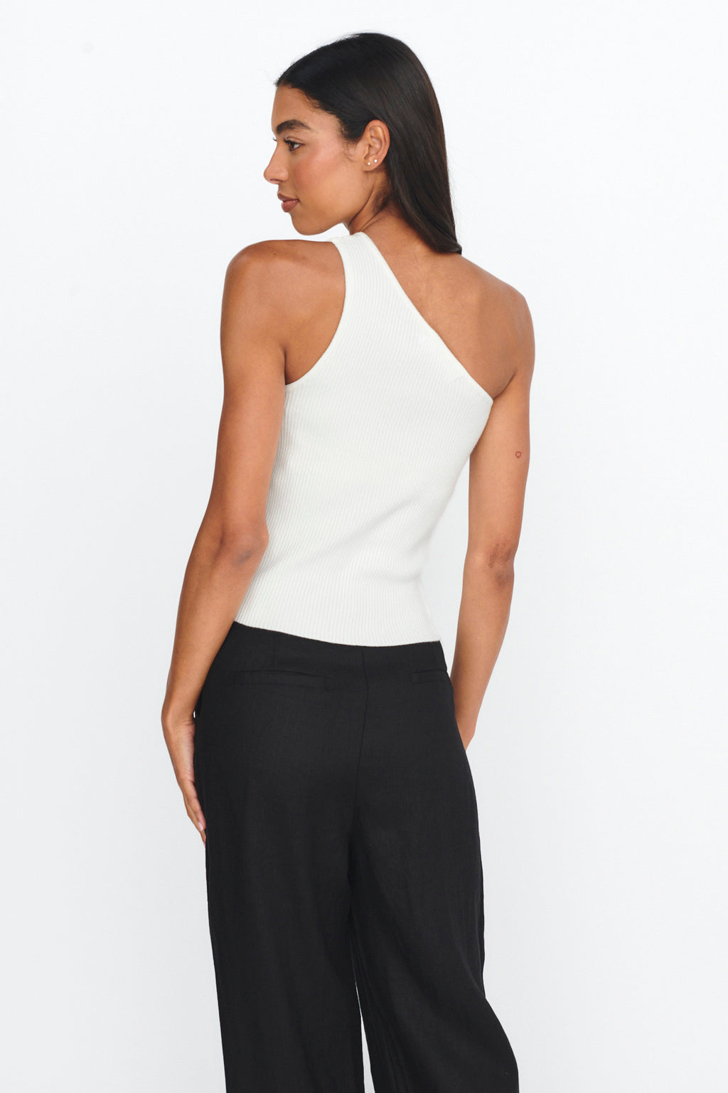 Channy One-Shoulder Ribbed Top White by Selfie Leslie