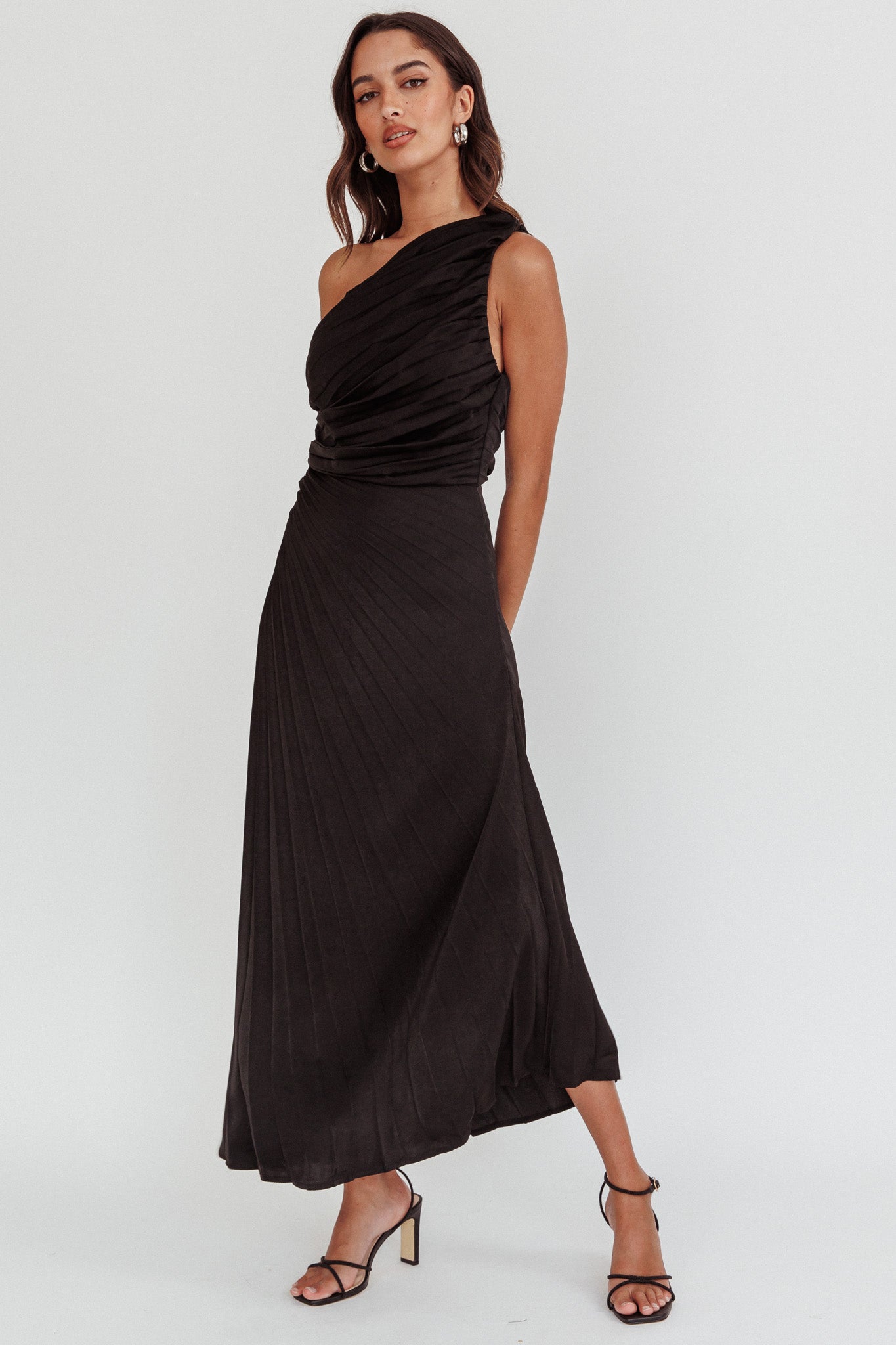 Scarlett One-Shoulder Pleat Maxi Dress Black by Selfie Leslie