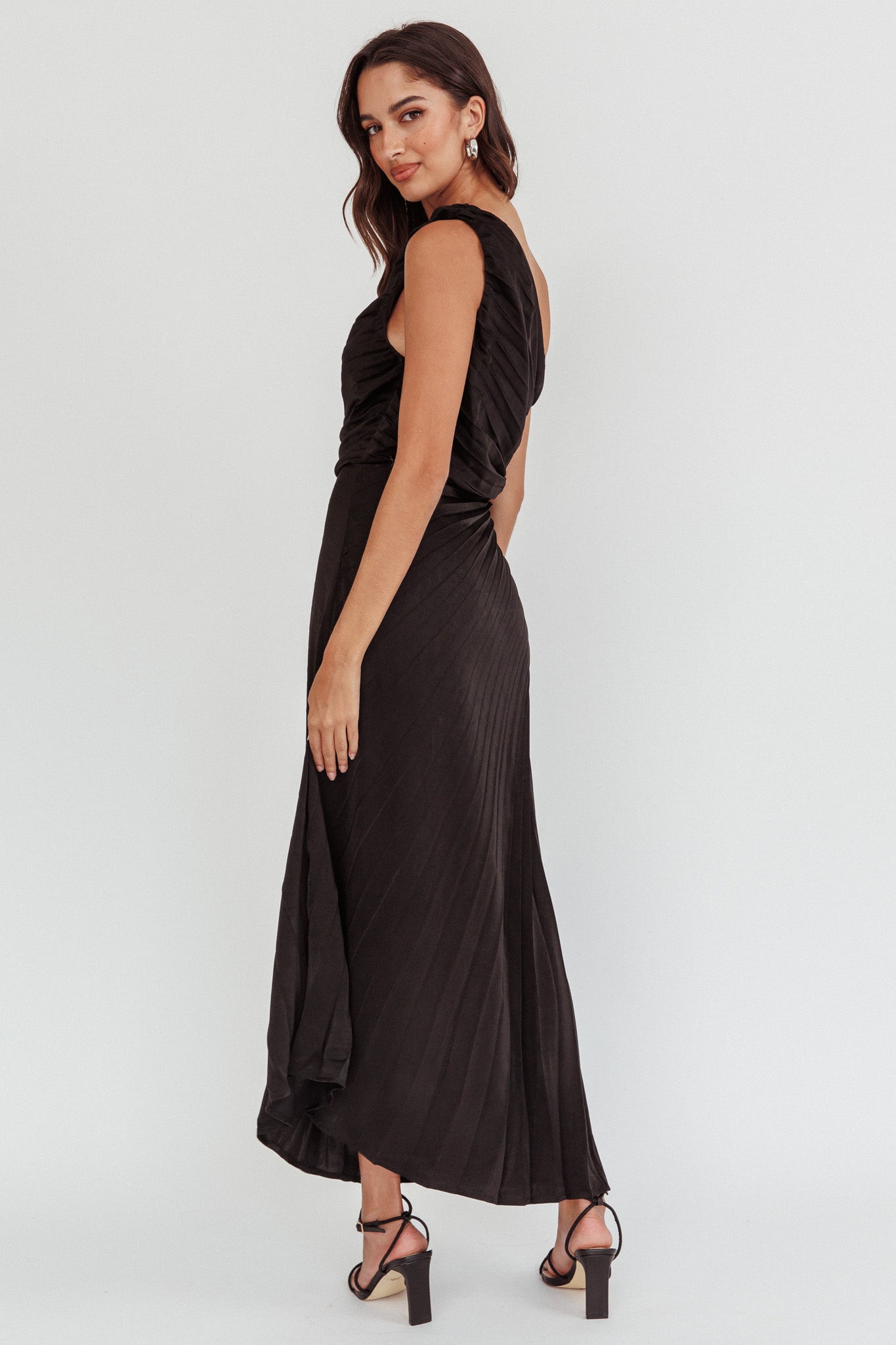 Scarlett One-Shoulder Pleat Maxi Dress Black by Selfie Leslie