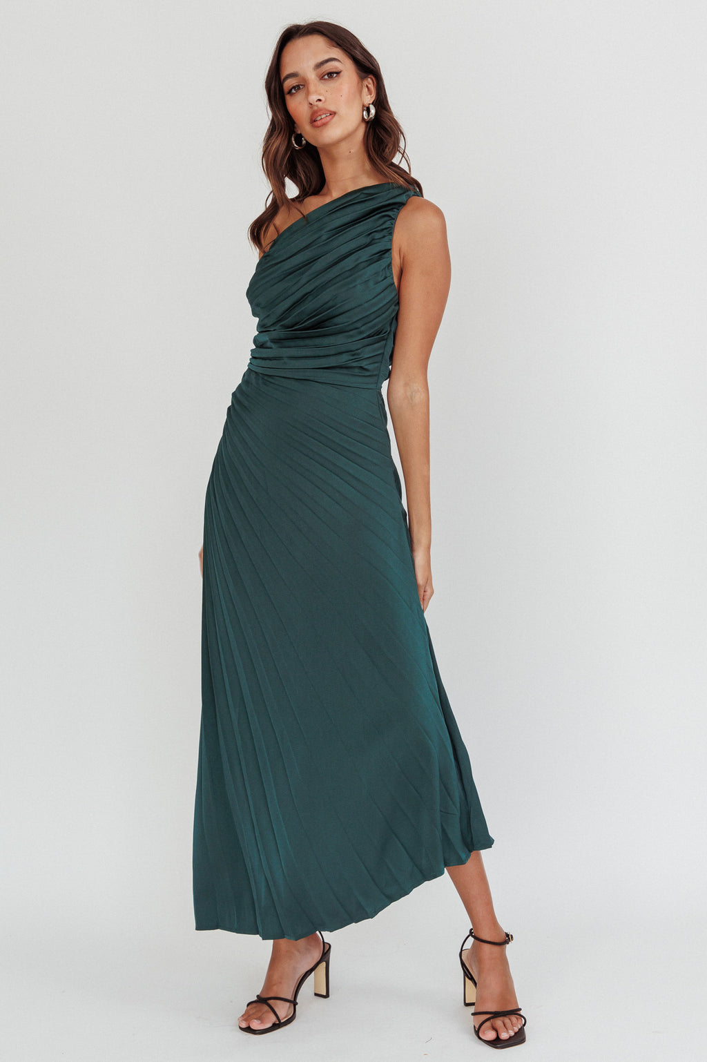 Scarlett One-Shoulder Pleat Maxi Dress Green by Selfie Leslie