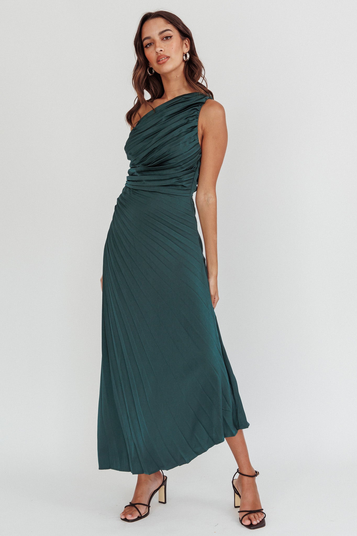 Scarlett One-Shoulder Pleat Maxi Dress Green by Selfie Leslie