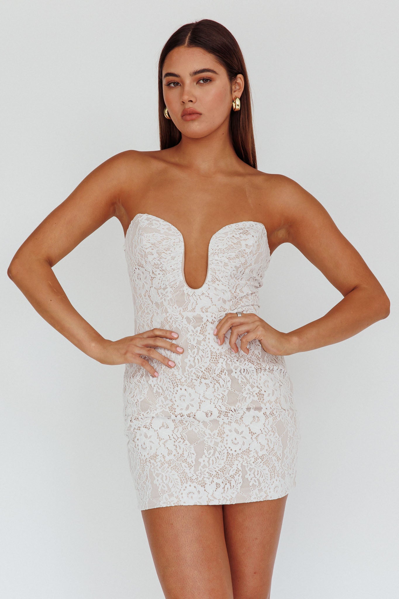 Nouveau U-Neckline Mini Dress Lace White by Selfie Leslie
