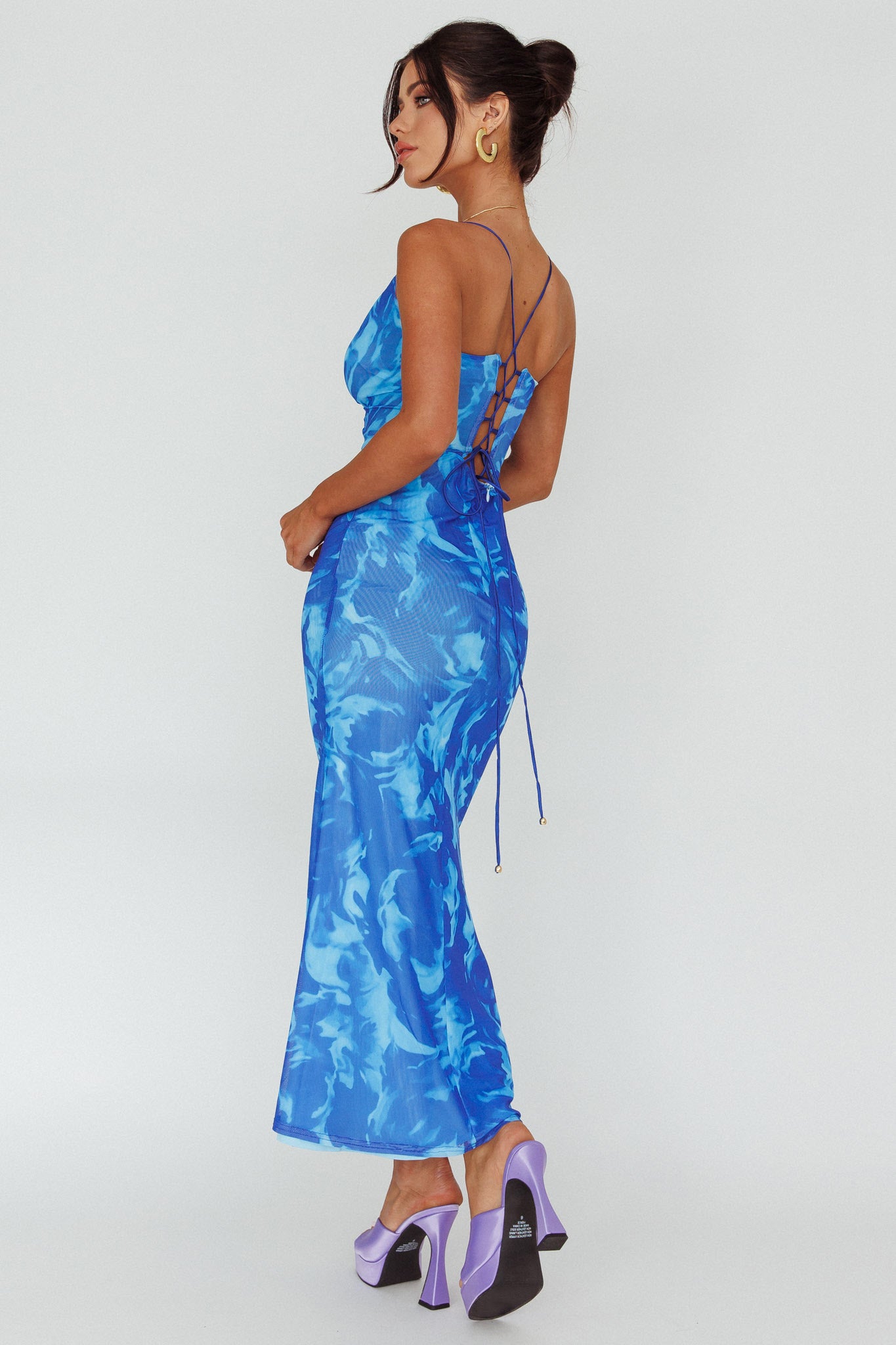 Nouveau U-Neckline Midi Dress Marbled Blue by Selfie Leslie
