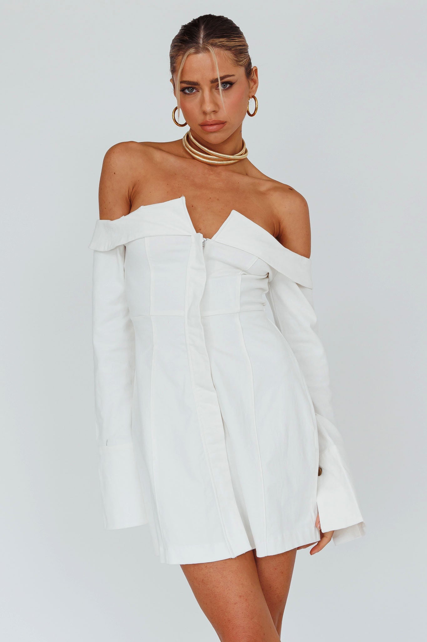 Tamra Long Sleeve Off-Shoulder Zip Dress White– Selfie Leslie Tamra Long Sleeve Off-Shoulder Zip Dress White– Selfie Leslie