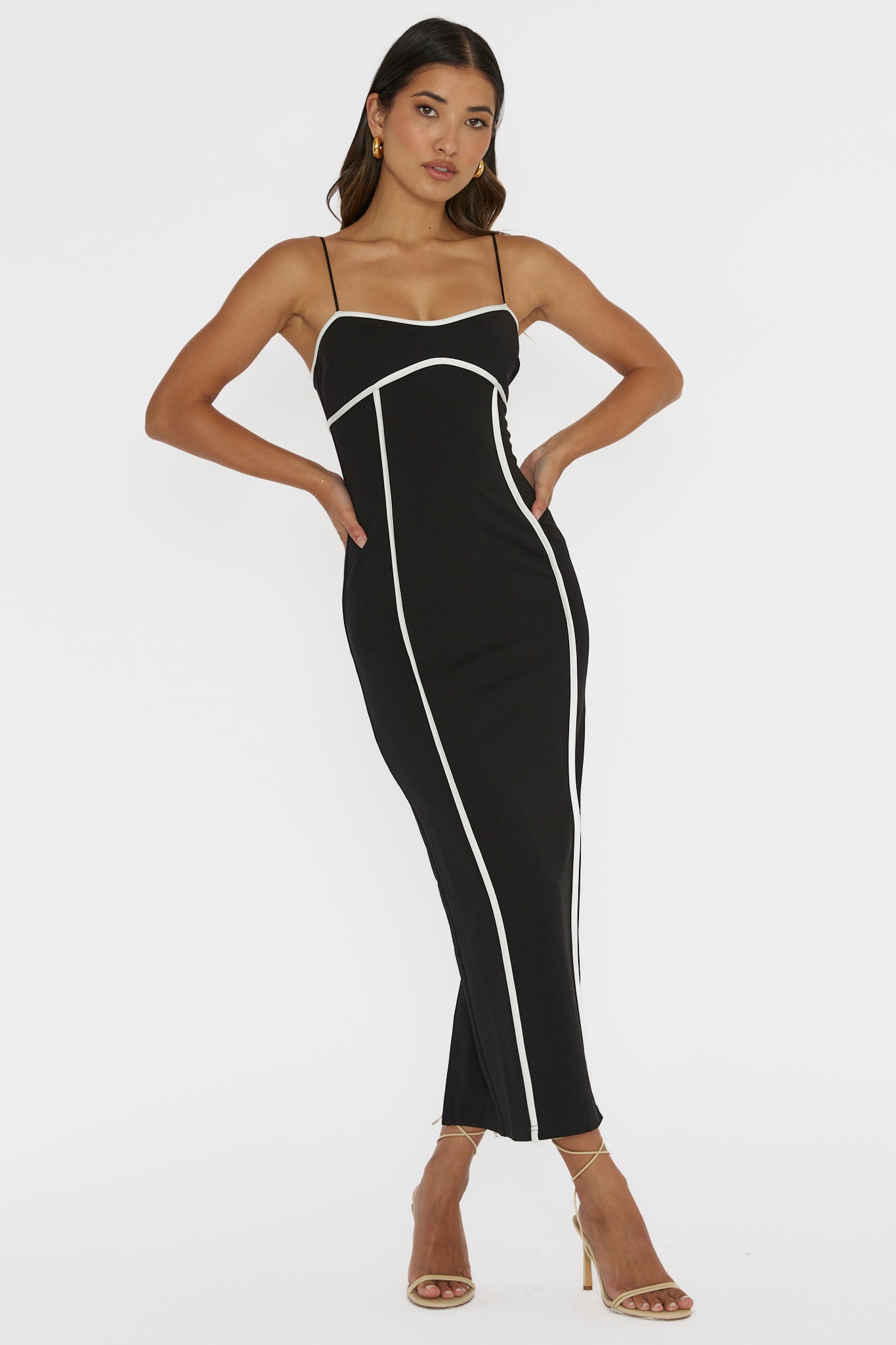 Justyna Contrast Piping Trim Midi Dress Black | Selfie Leslie