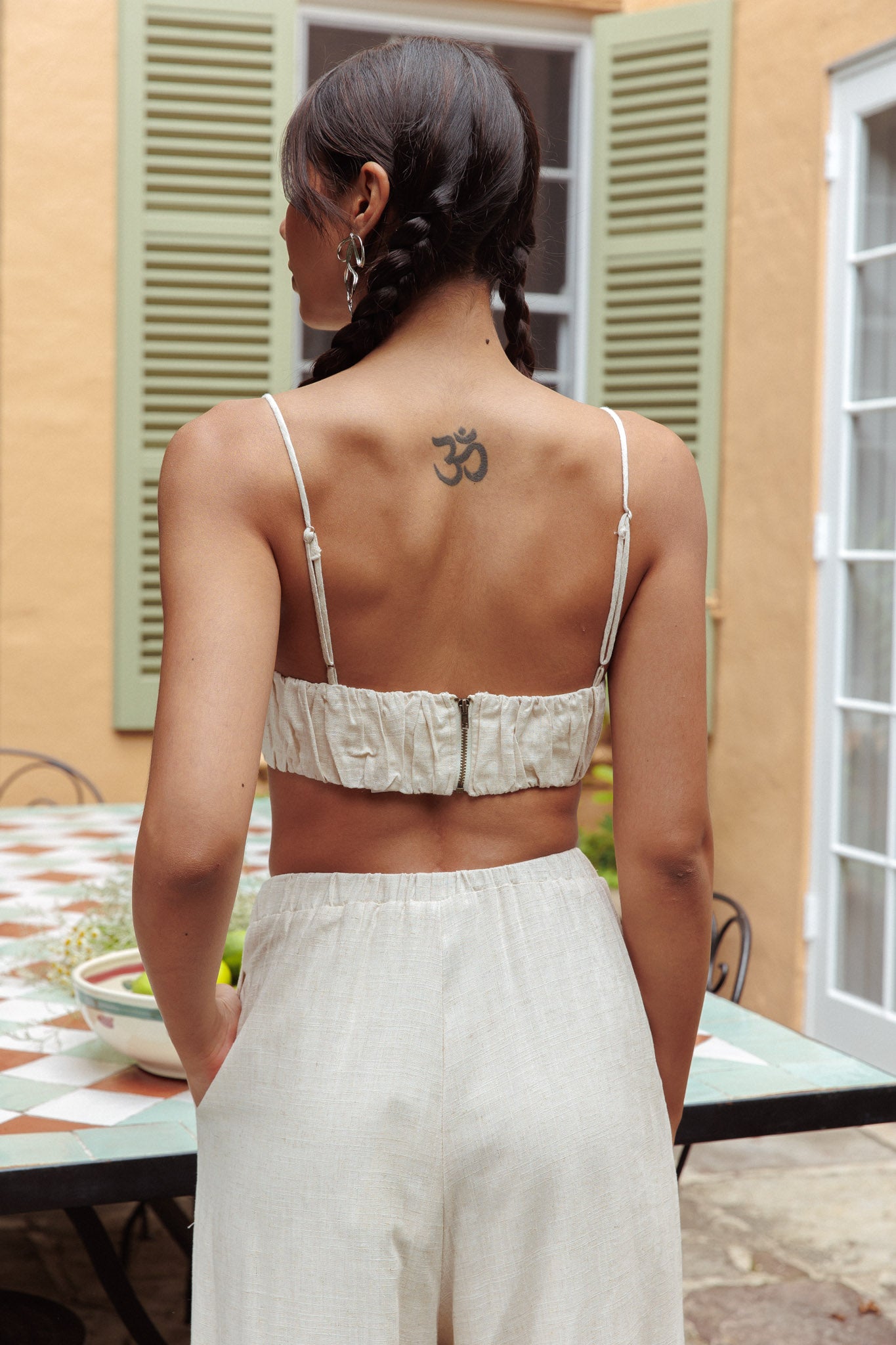 Bondi Gathered Crop Top Oat | Selfie Leslie