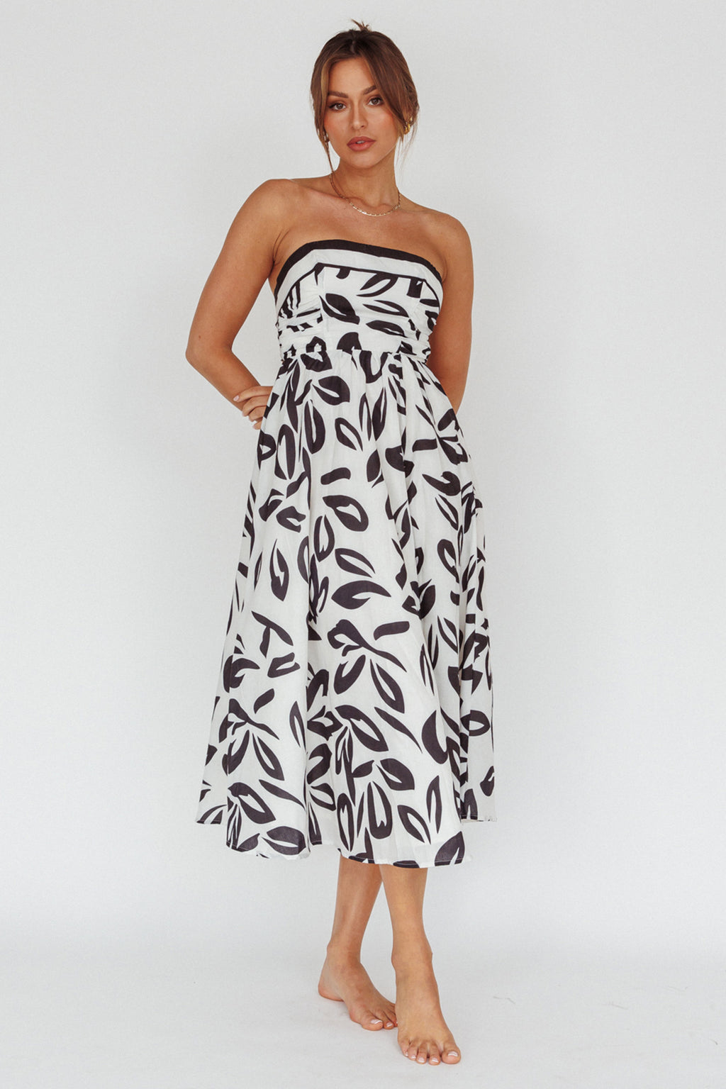 Randi Tie-Back Maxi Dress Leaf Print Beige by Selfie Leslie