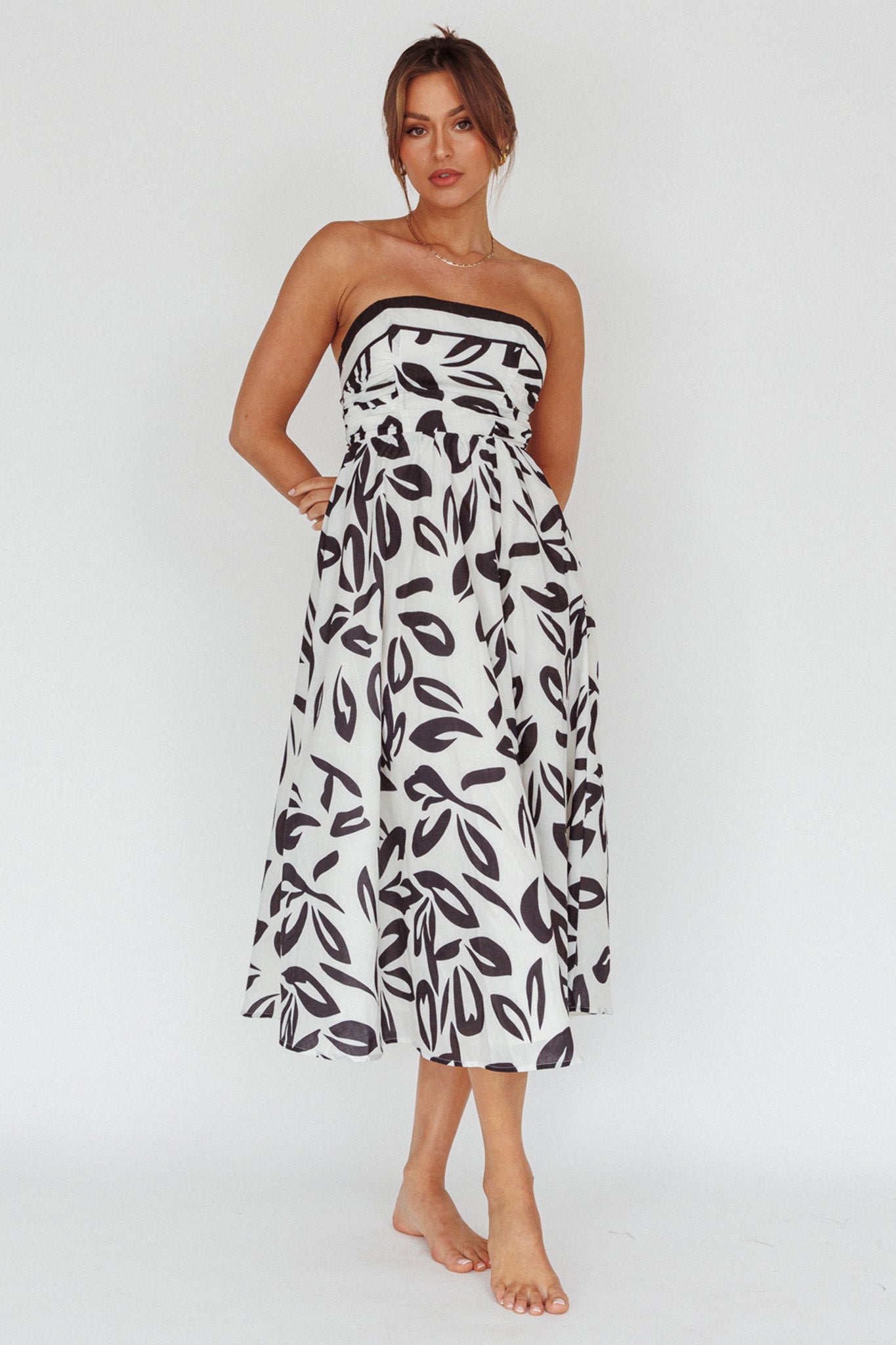 Randi Tie-Back Maxi Dress Leaf Print Beige by Selfie Leslie