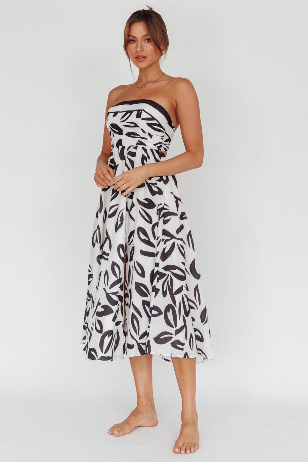 Randi Tie-Back Maxi Dress Leaf Print Beige by Selfie Leslie