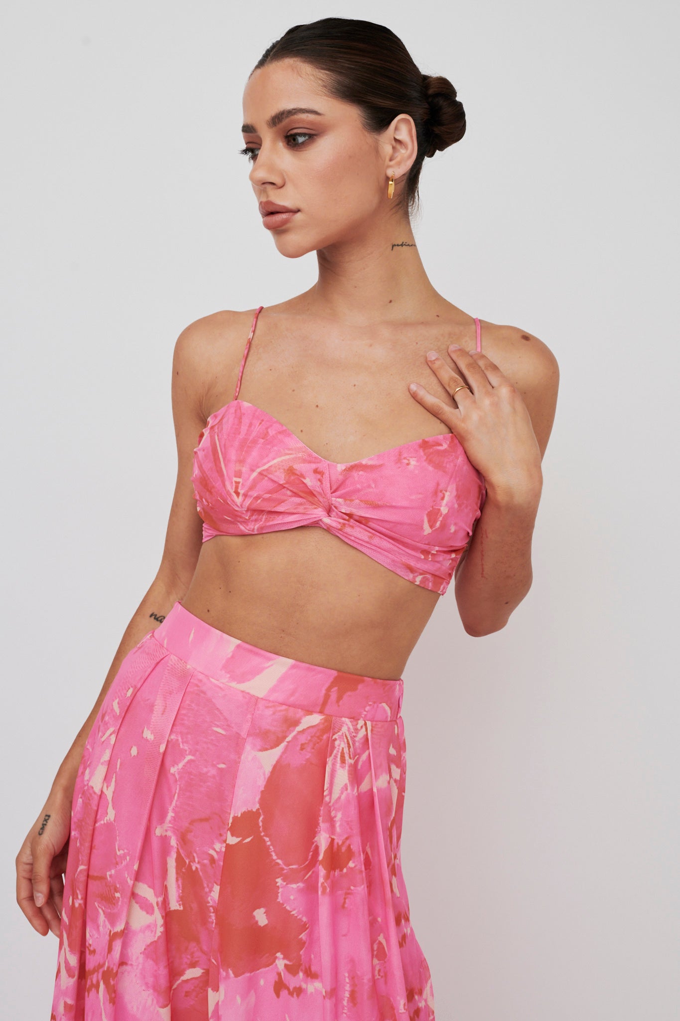 Tammi Tied Back Crop Top Print Blush by Selfie Leslie
