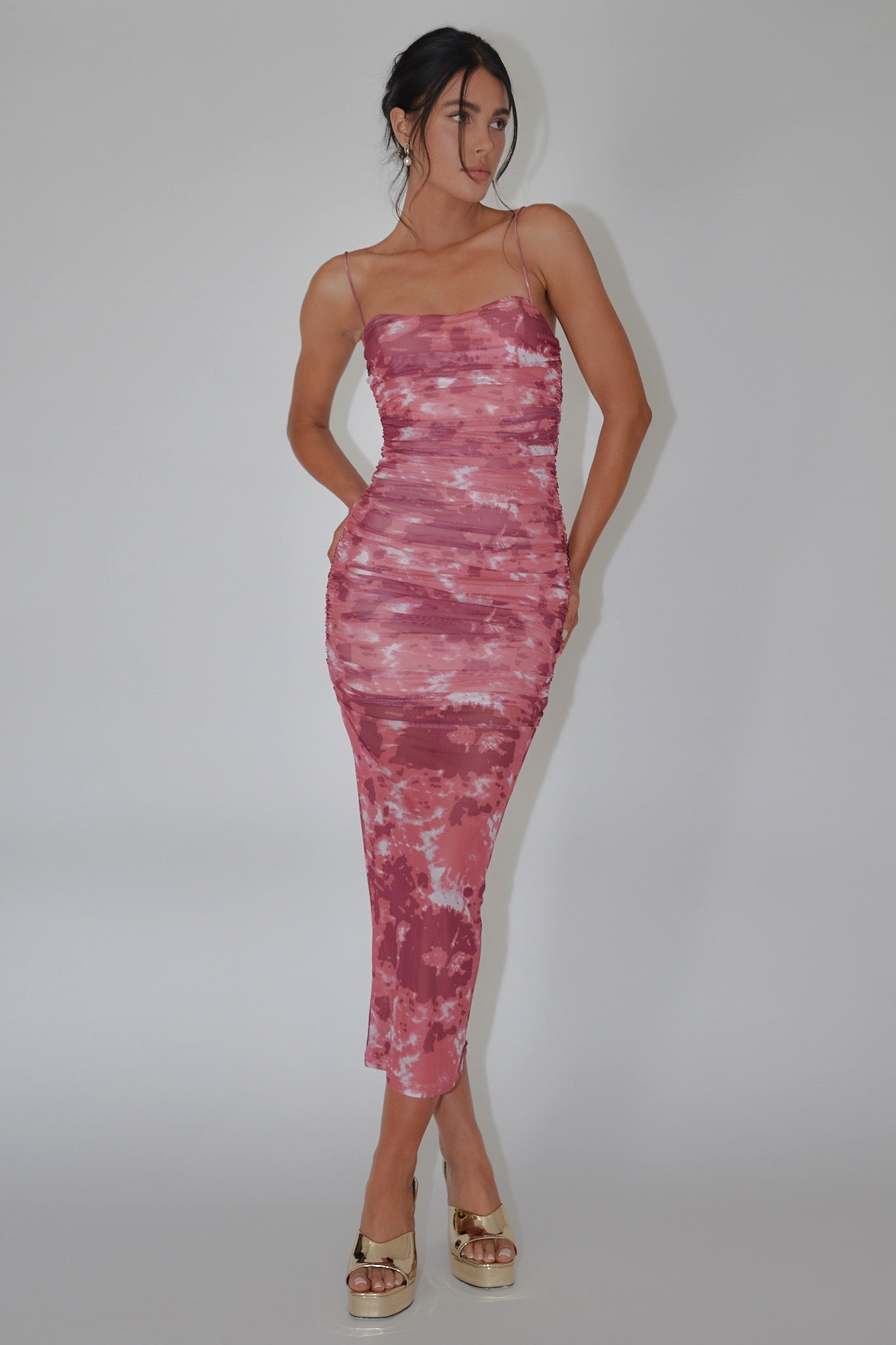 Logan Strapless Ruched Midi Dress Print Wine by Selfie Leslie