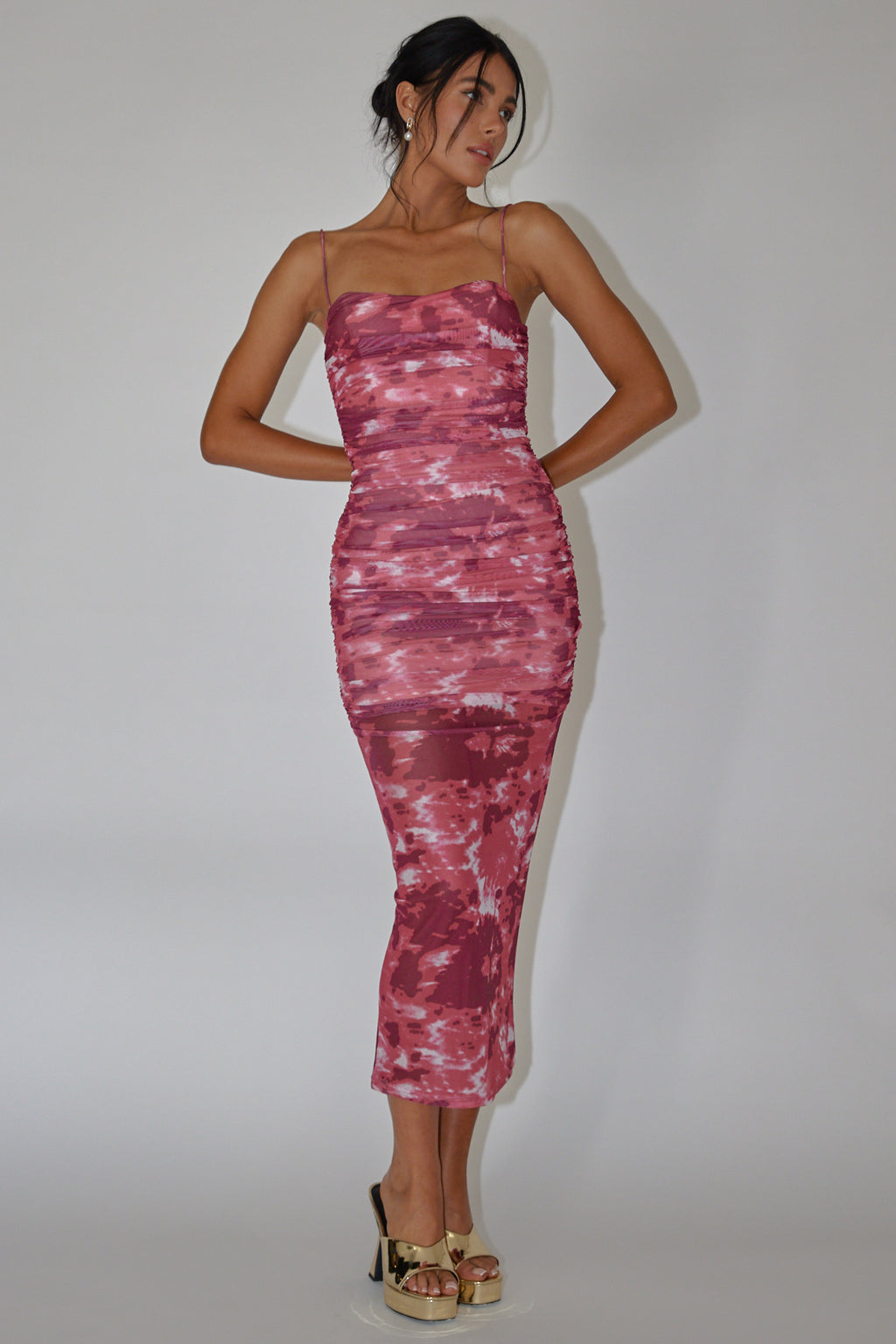 Logan Strapless Ruched Midi Dress Print Wine by Selfie Leslie