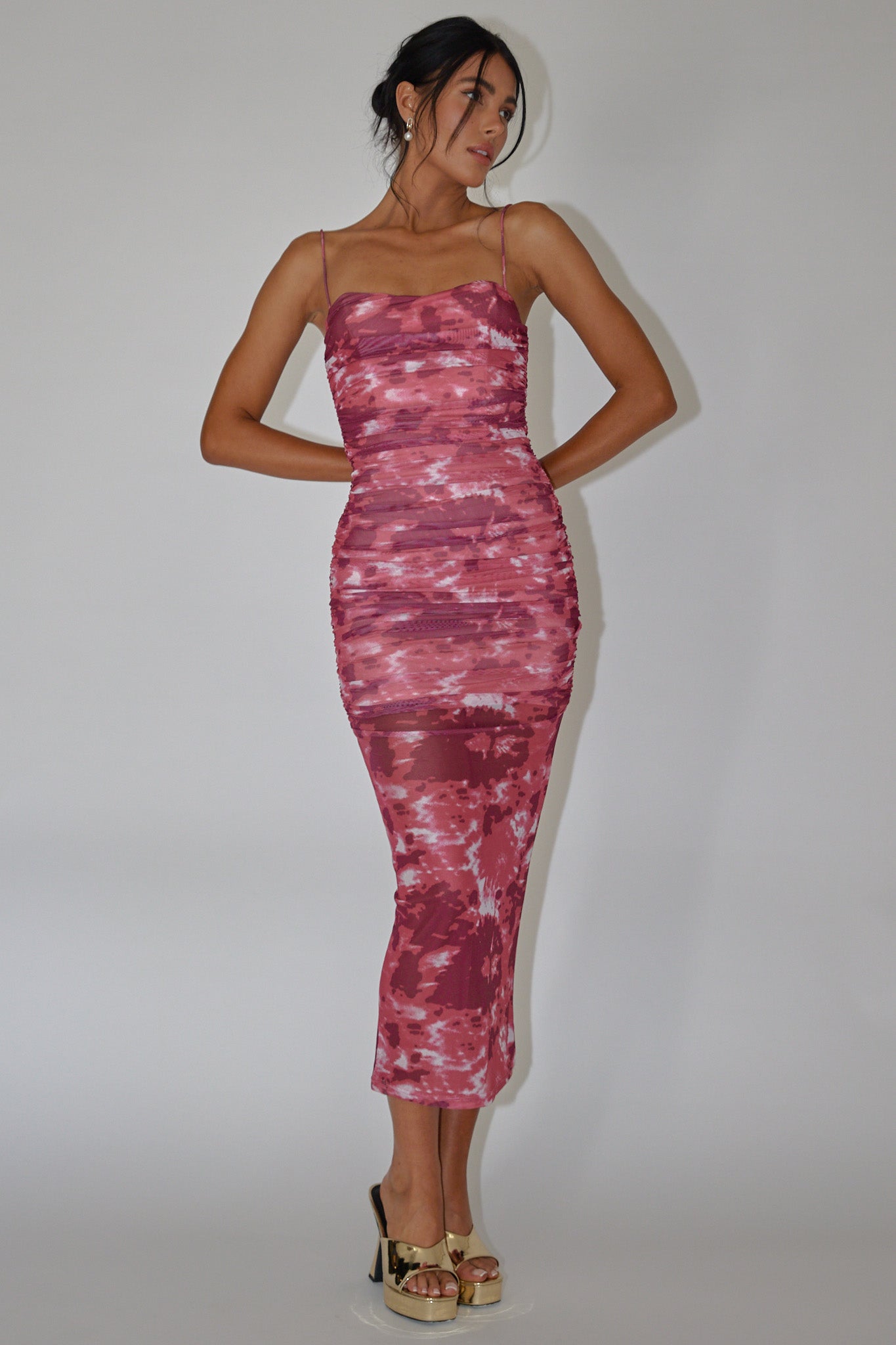 Logan Strapless Ruched Midi Dress Print Wine by Selfie Leslie