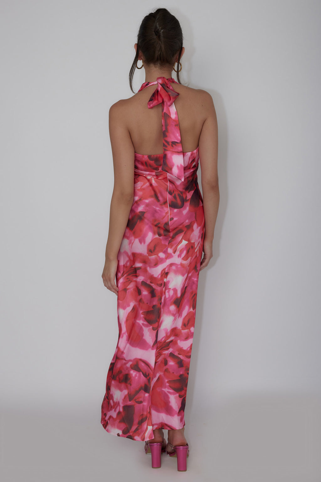 Modern Muses Halterneck Maxi Dress Floral Pink by Selfie Leslie
