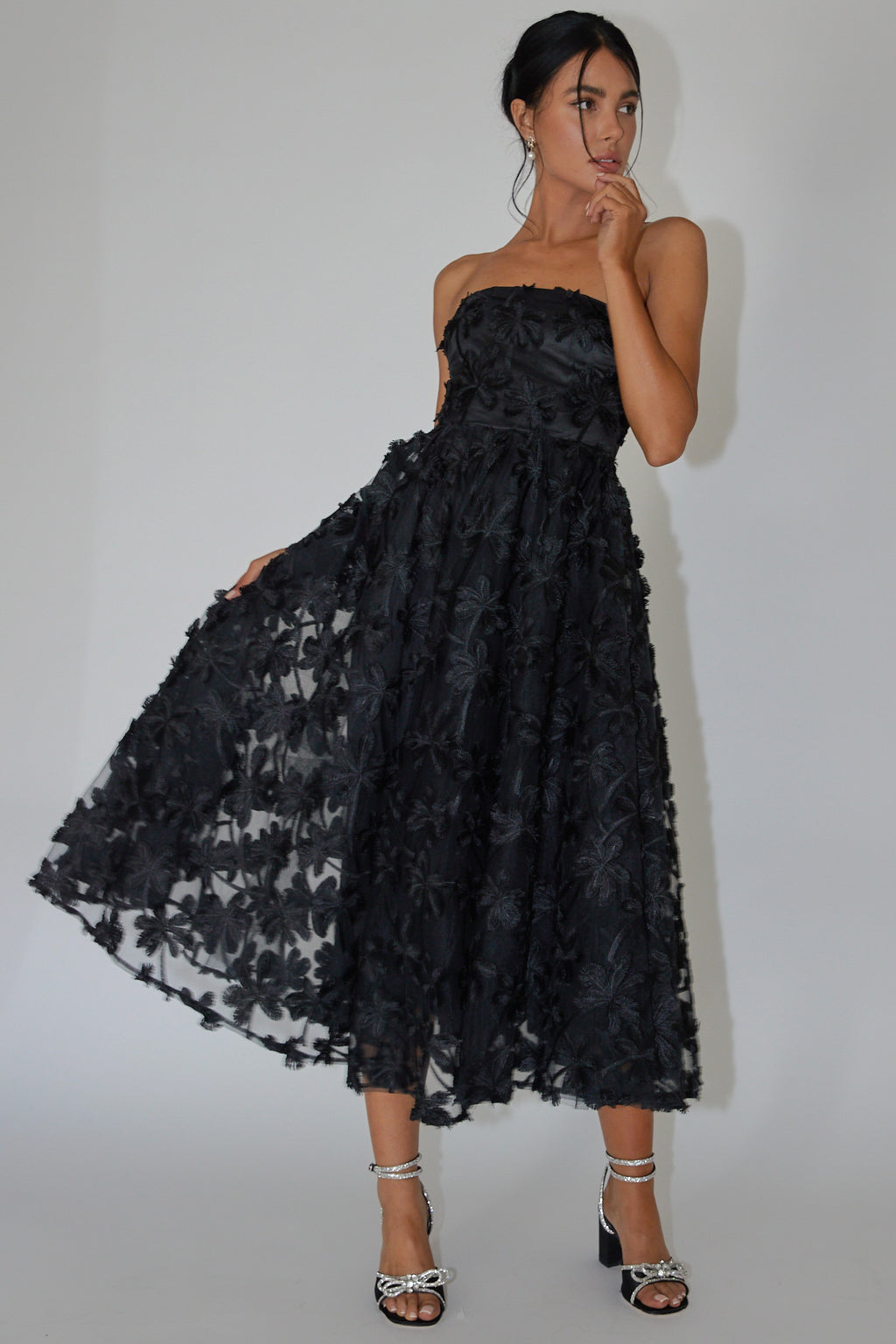 Dori Floral Embellished Midi Dress Black– Selfie Leslie