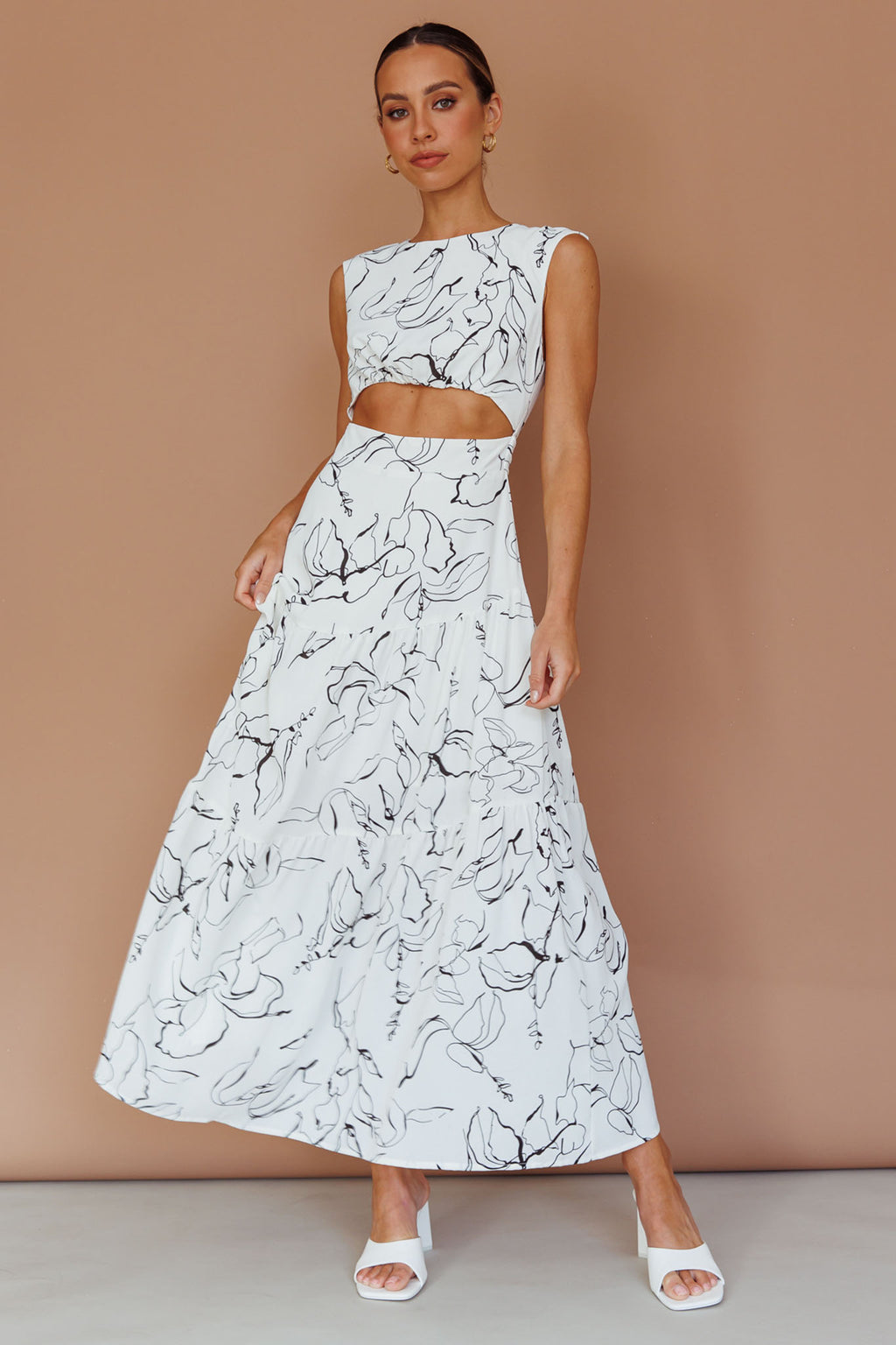 Shaniqua Cut-Out Sleeveless Midi Dress Print White by Selfie Leslie