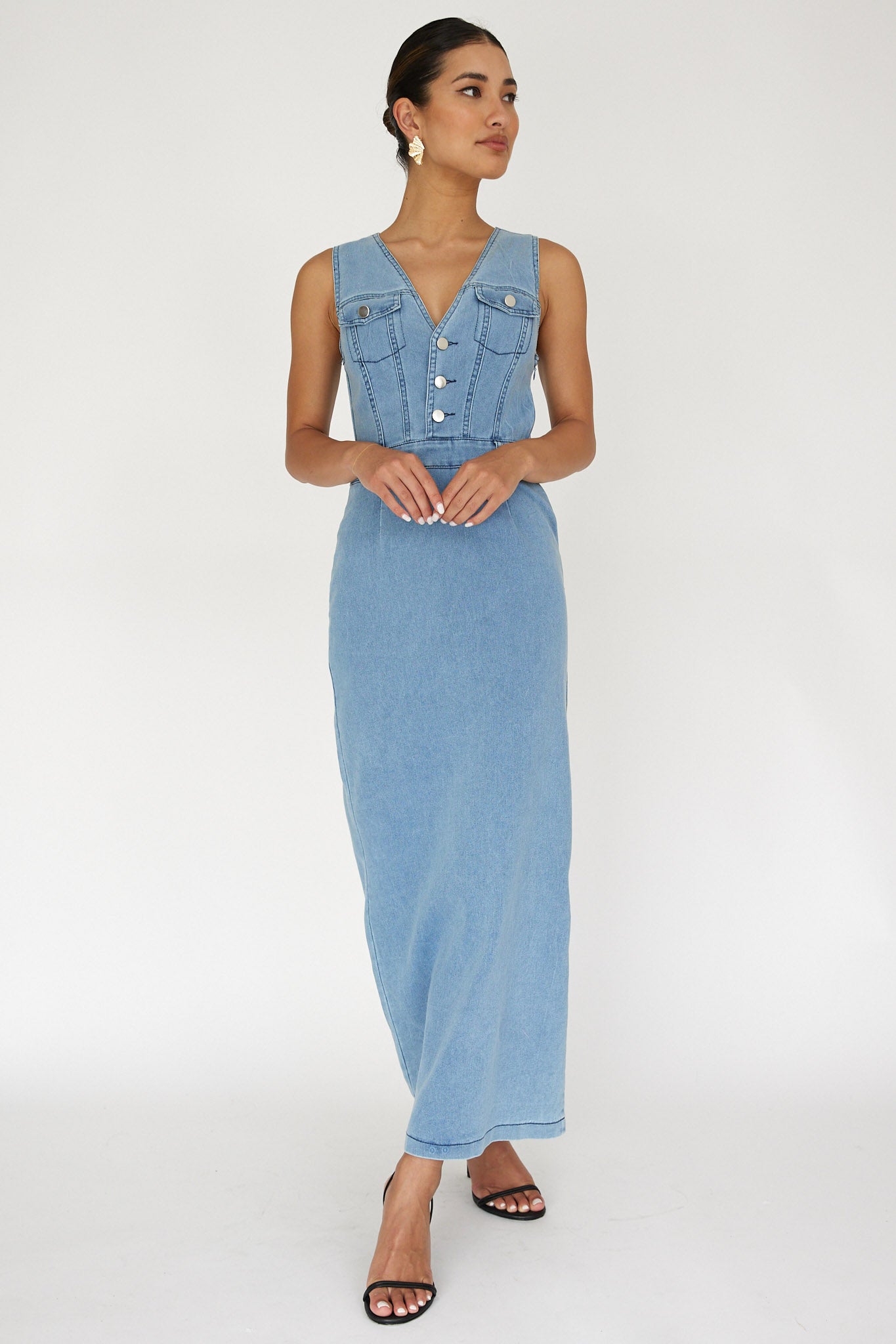 Shop the Jazelle Sleeveless Button Front Maxi Dress Denim