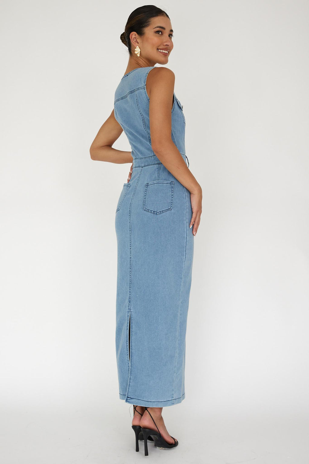 Jazelle Sleeveless Button Front Maxi Dress Denim by Selfie Leslie