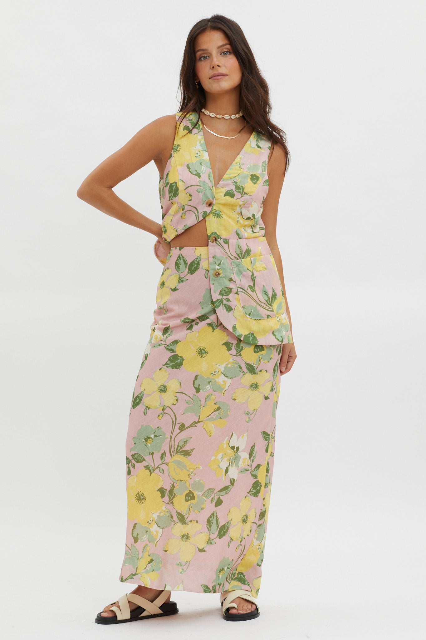 Philomena Midi Skirt Floral Blush by Selfie Leslie