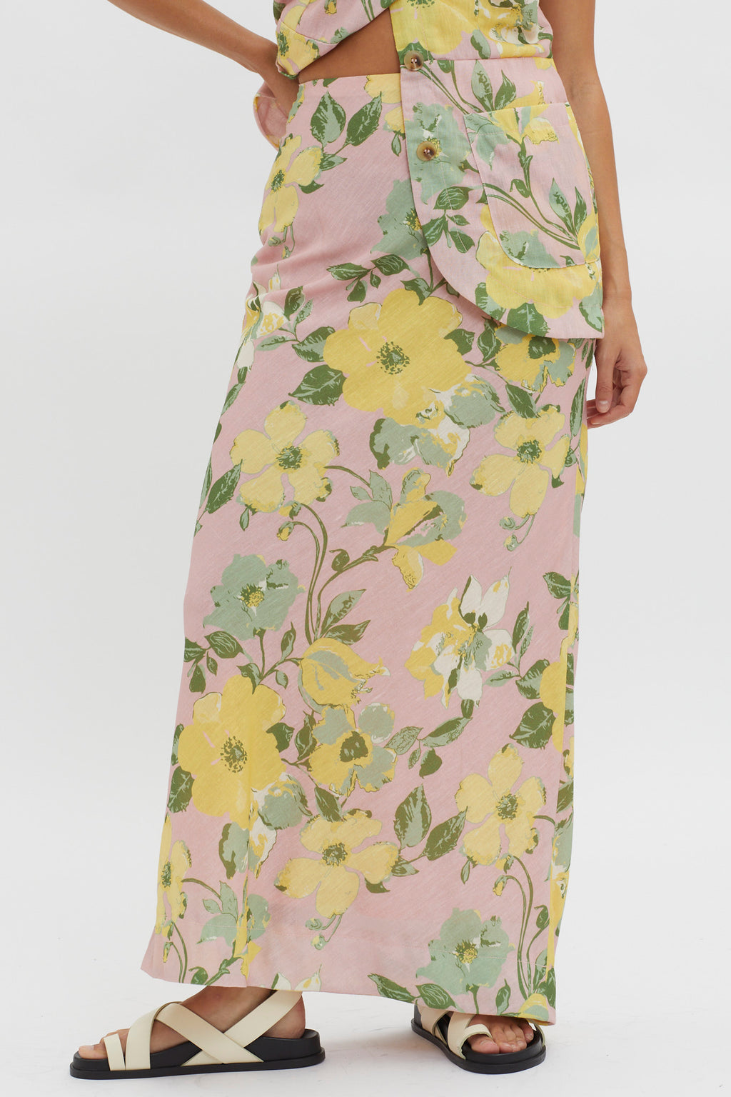 Philomena Midi Skirt Floral Blush by Selfie Leslie