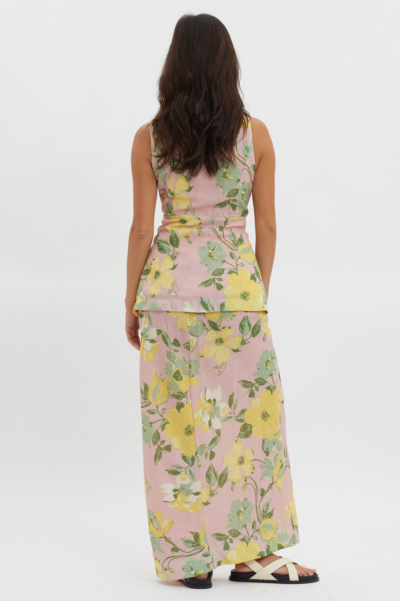 Philomena Midi Skirt Floral Blush by Selfie Leslie