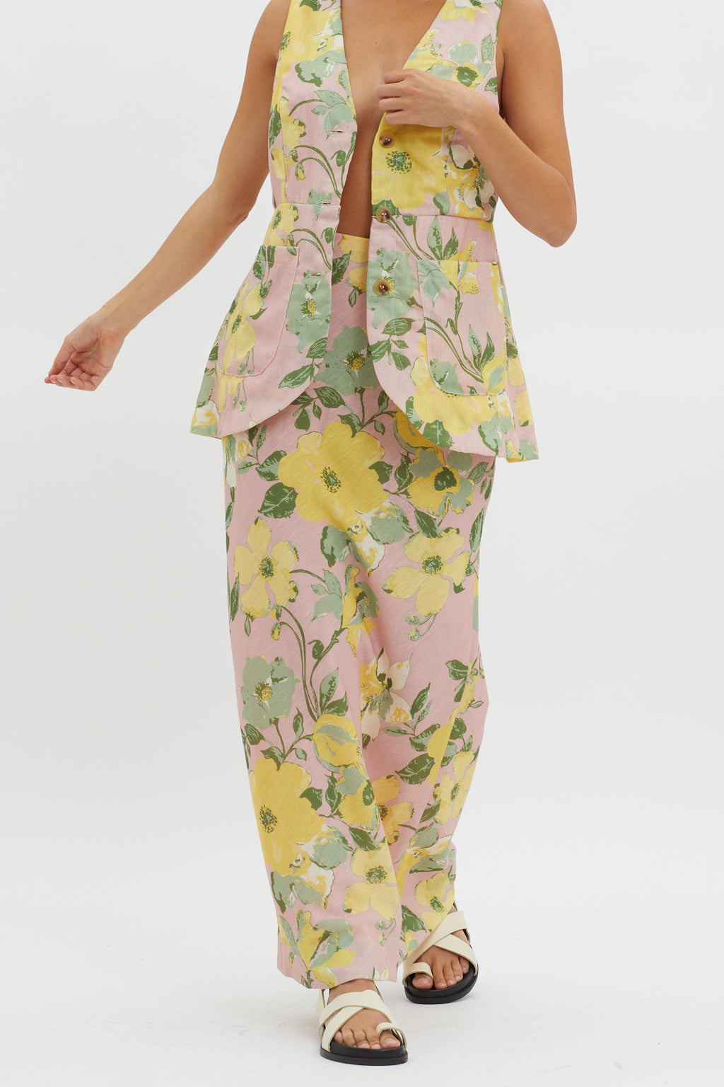 Philomena Midi Skirt Floral Blush by Selfie Leslie