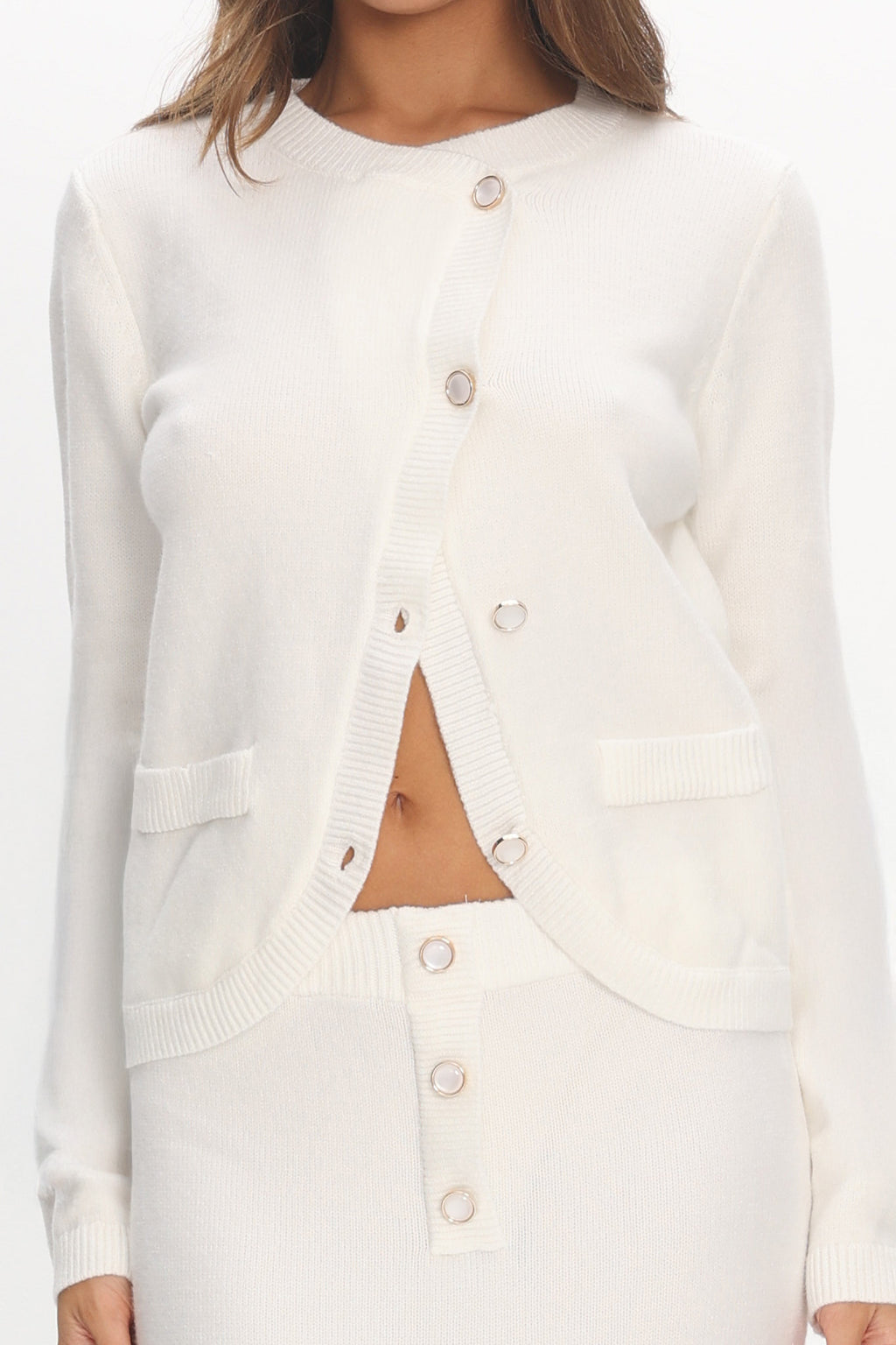 Autumn Breeze Curved Hem Knit Top Off White