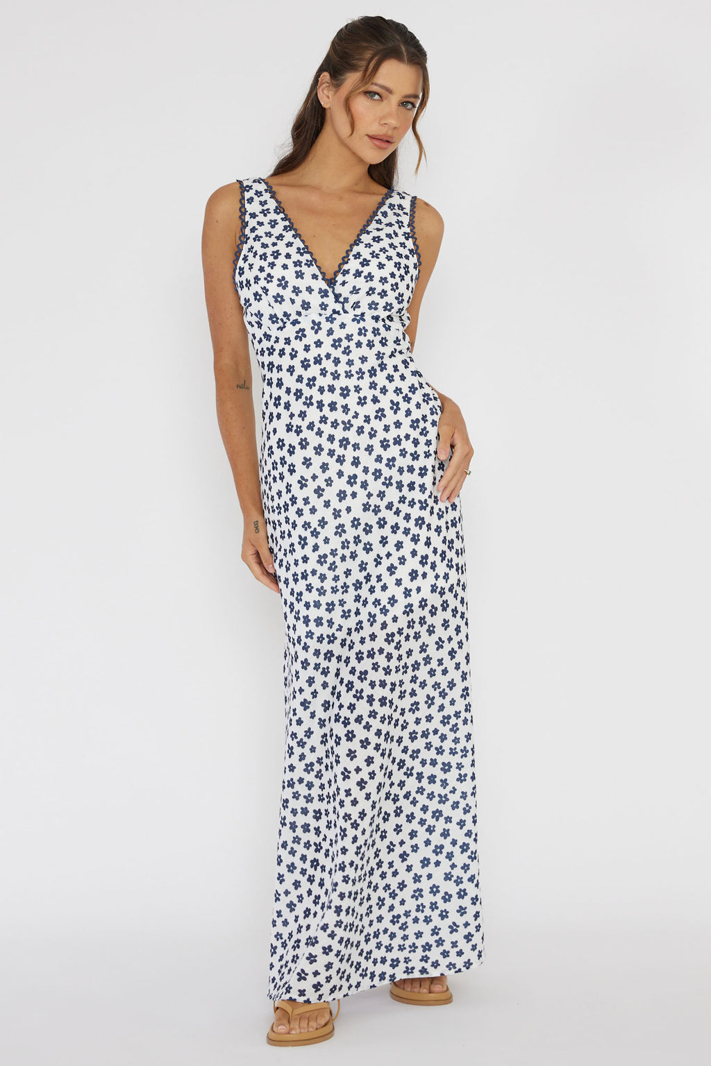 Miss Divine V-Neck Maxi Dress Flower Blue by Selfie Leslie
