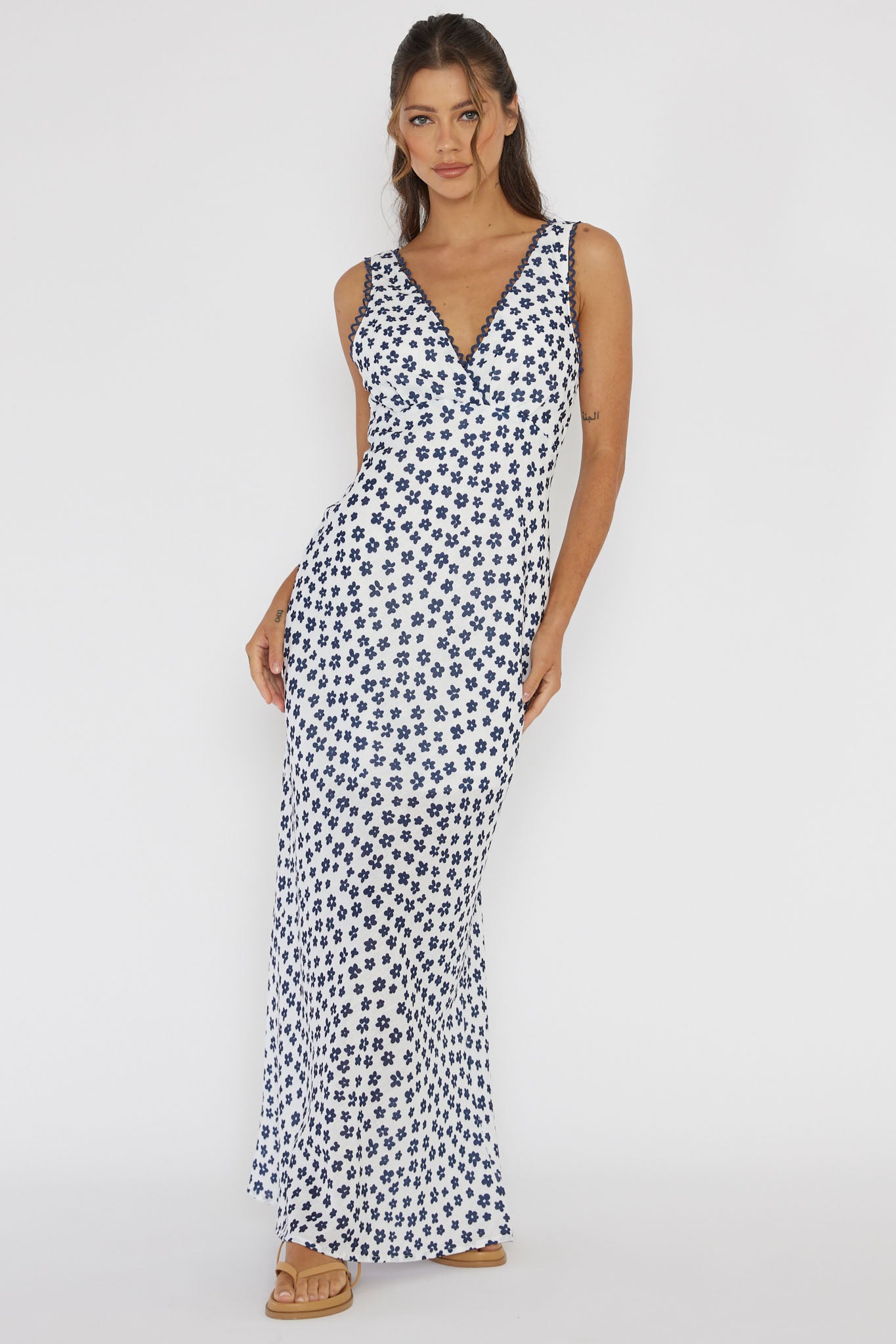 Miss Divine V-Neck Maxi Dress Flower Blue by Selfie Leslie