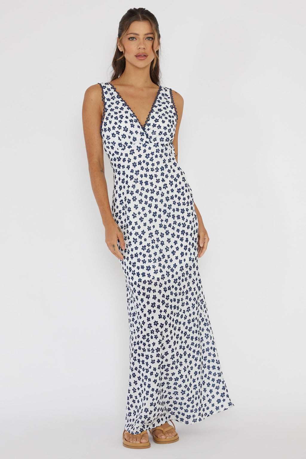 Miss Divine V-Neck Maxi Dress Flower Blue by Selfie Leslie