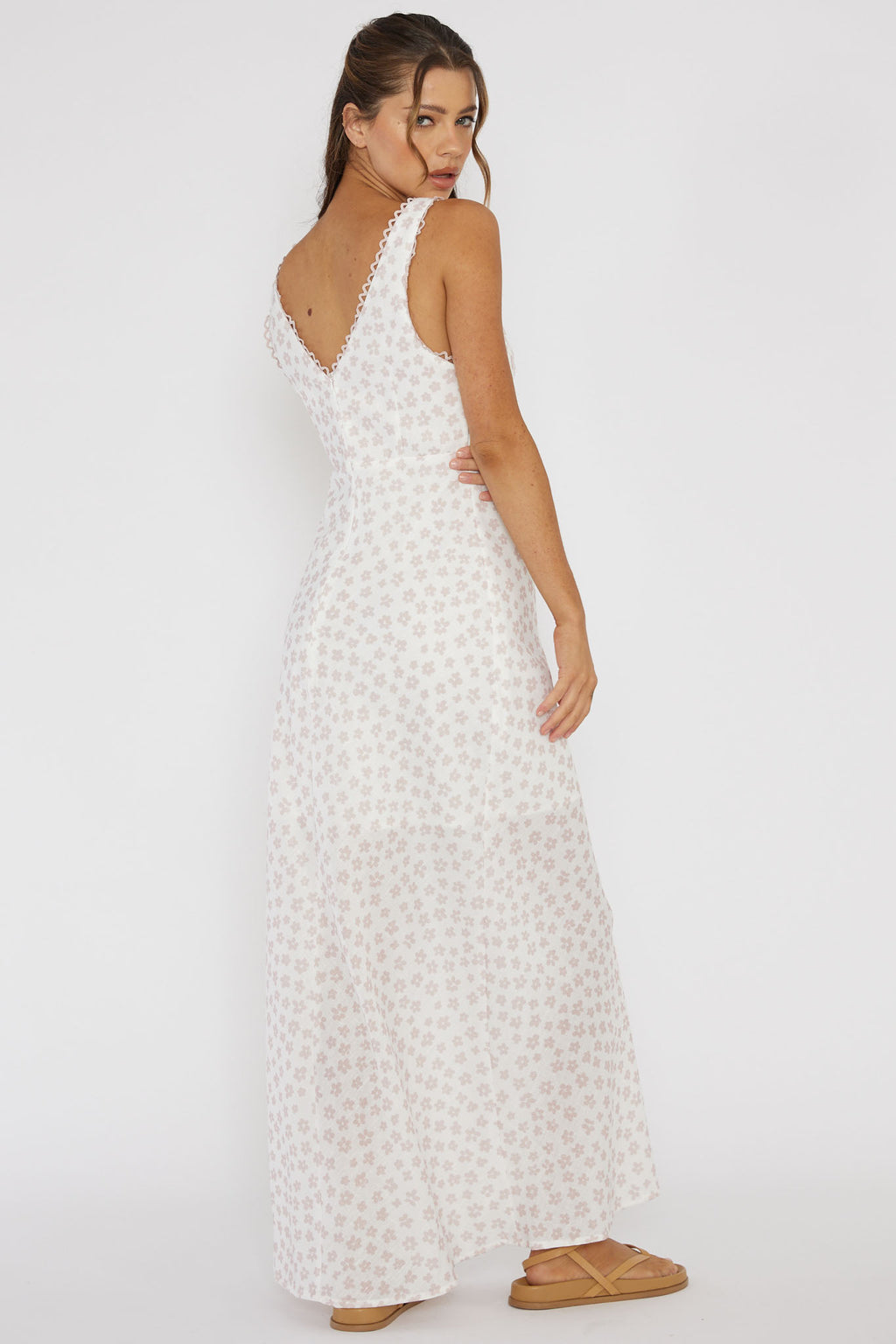 Miss Divine V-Neck Maxi Dress Flower Peach by Selfie Leslie