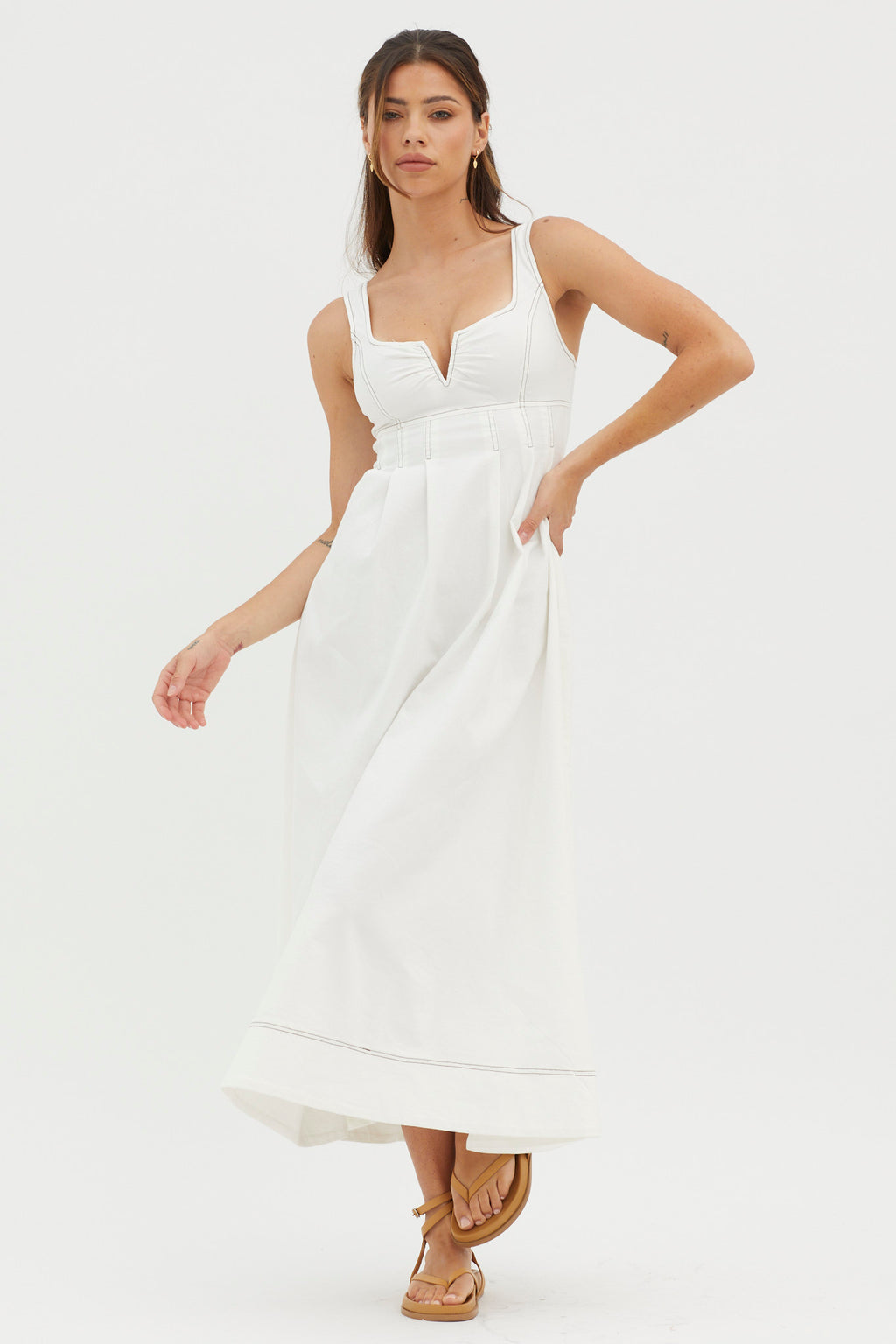 Isadore V-Bust Midi Dress White by Selfie Leslie
