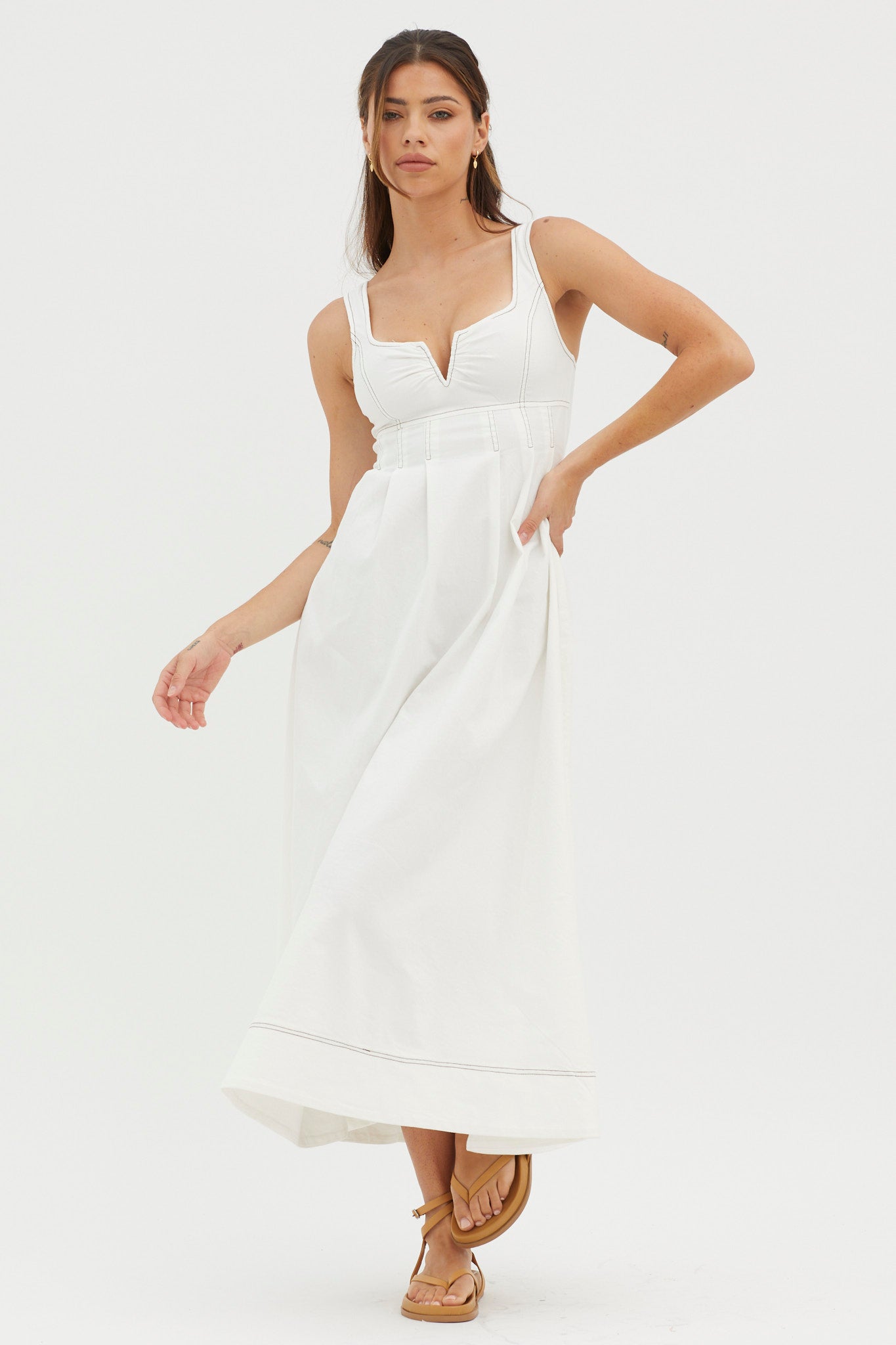 Isadore V-Bust Midi Dress White by Selfie Leslie