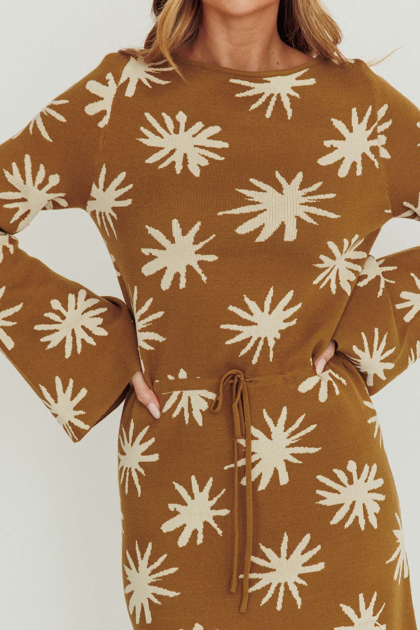 Orleans Star Print Knit Maxi Dress Olive by Selfie Leslie