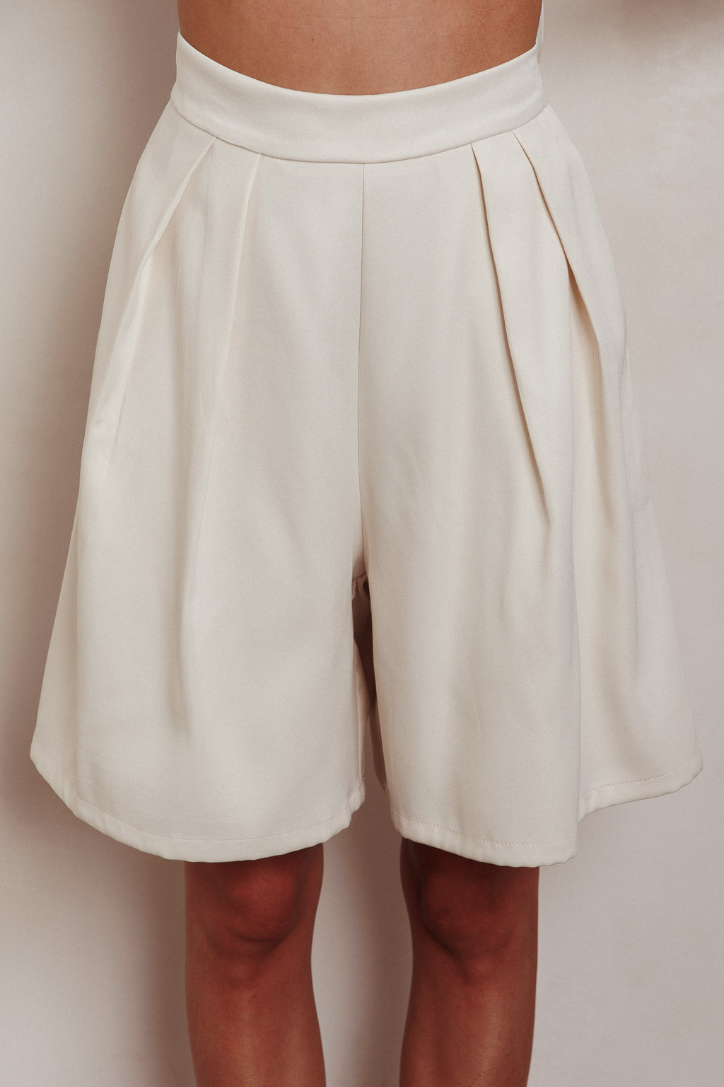 Janna Wide Leg Shorts Oat by Selfie Leslie