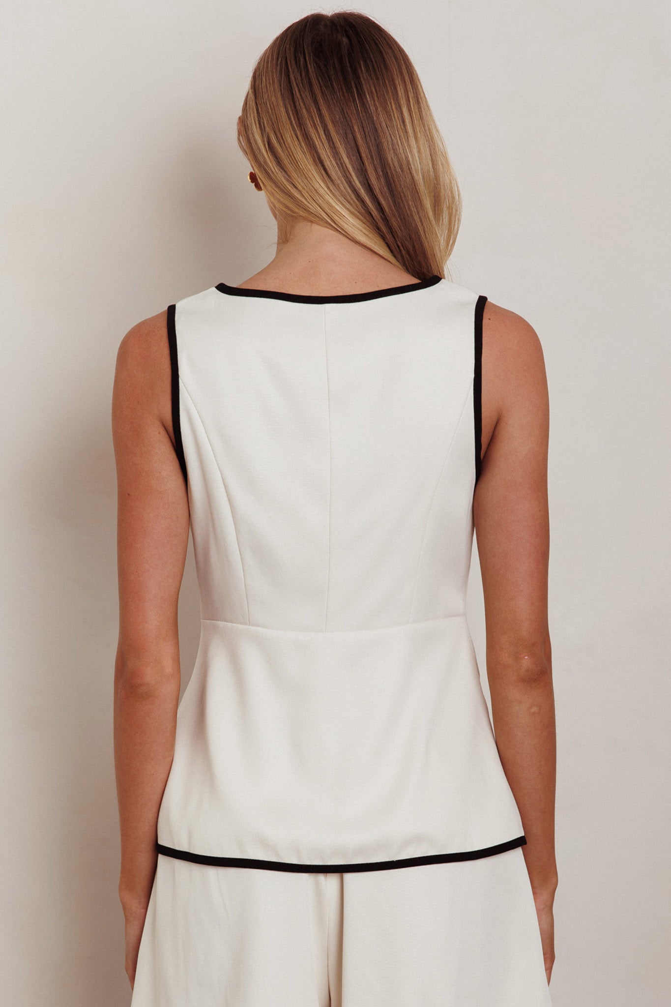 Janna Sleeveless Buttoned Top Oat by Selfie Leslie