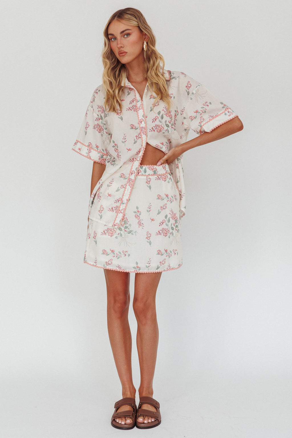 Catherina Ric-Rac Trim Button-Up Shirt Floral Pink by Selfie Leslie