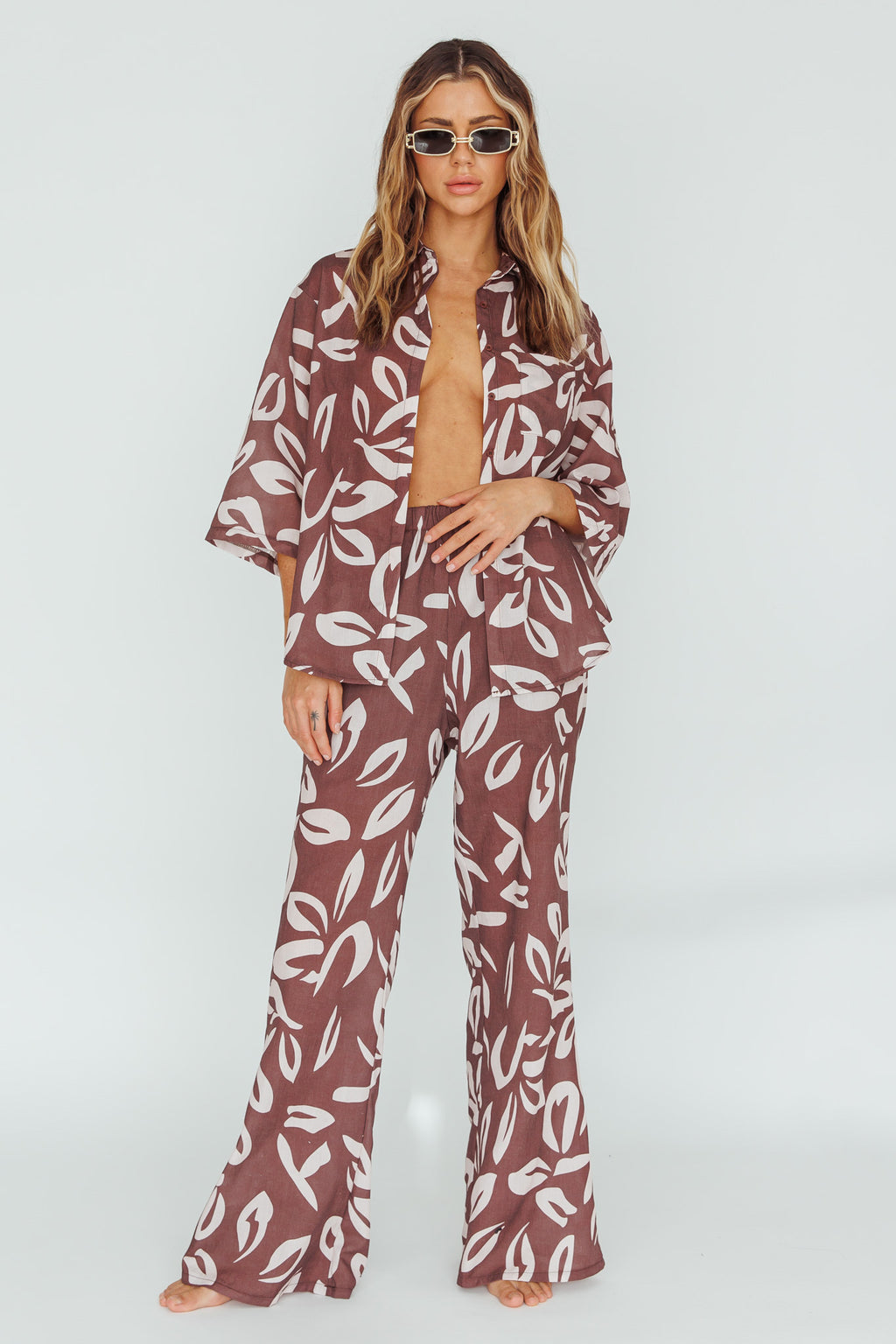 Just A Hunch Pants Leaf Print Chocolate by Selfie Leslie