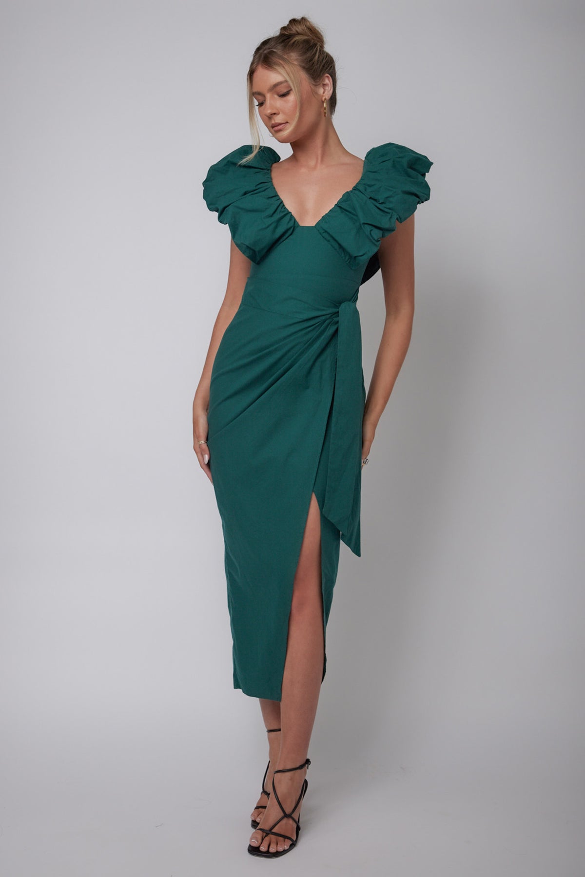 wrap midi dress green Kahlo Ruffle Neckline size-14-16 Calvin klein green maxi calf length Category:KC Only (one size / choose M)