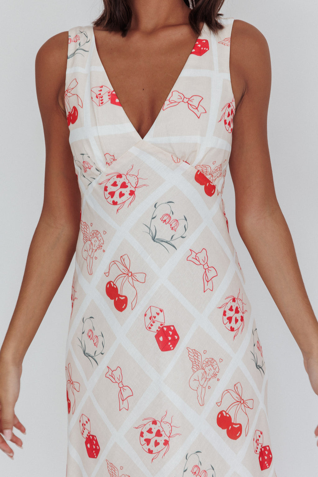 Coucou V-Neckline Maxi Dress Print Beige by Selfie Leslie