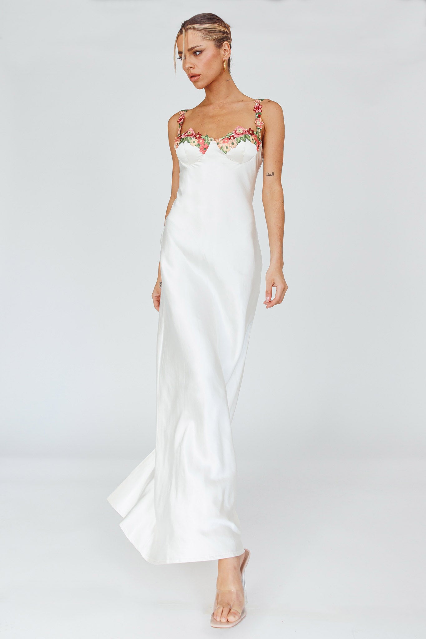 Rose Garden Floral Applique Midi Dress Oyster by Selfie Leslie