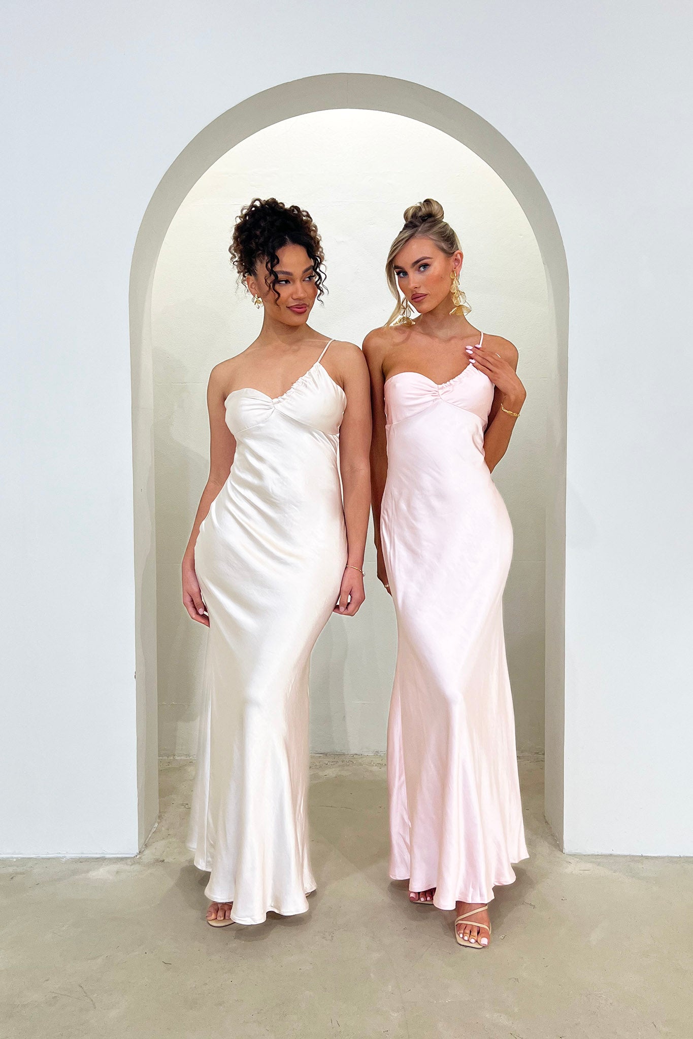 Twilight Tango One-Shoulder Maxi Dress Champagne– Selfie Leslie