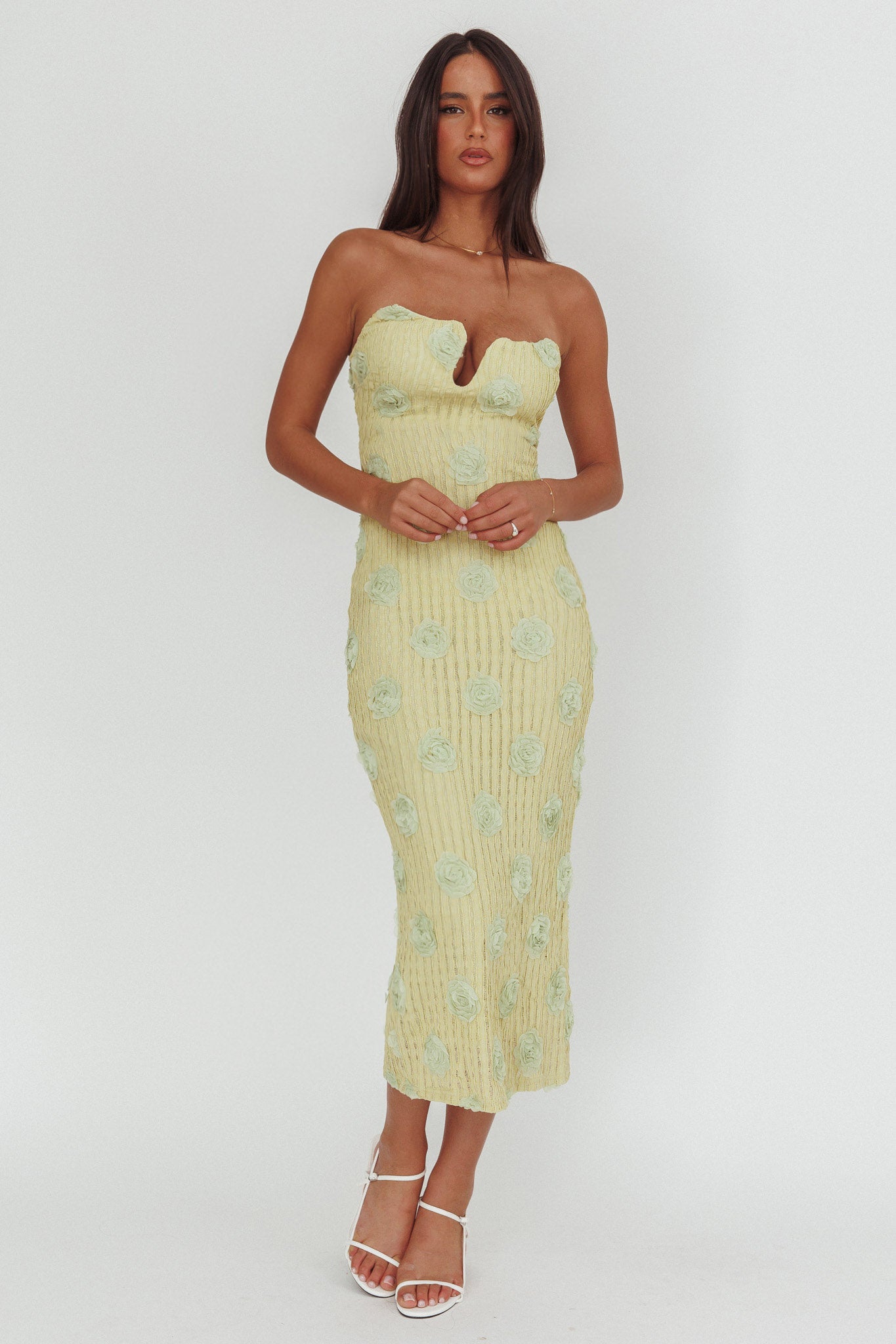 Horizon Strapless Textured Floral Midi Dress Green Selfie Leslie Horizon Strapless Textured Floral Midi Dress Green Selfie Leslie