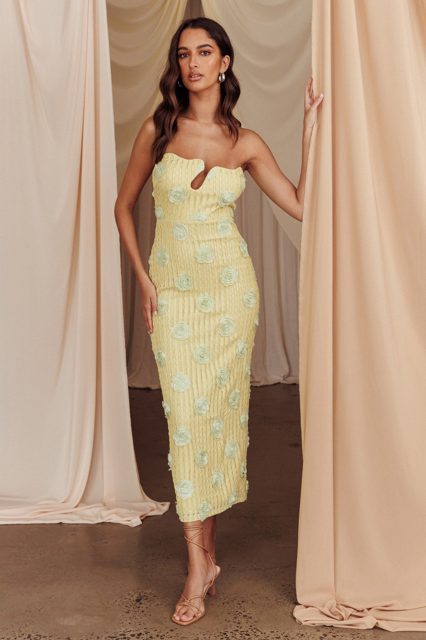 Horizon Strapless Textured Floral Midi Dress Green by Selfie Leslie