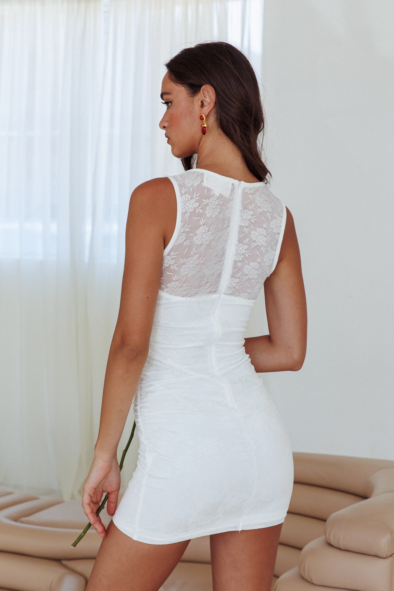 Agyness Lace Mini Dress Off White - M Agyness Lace Mini Dress Off White - M