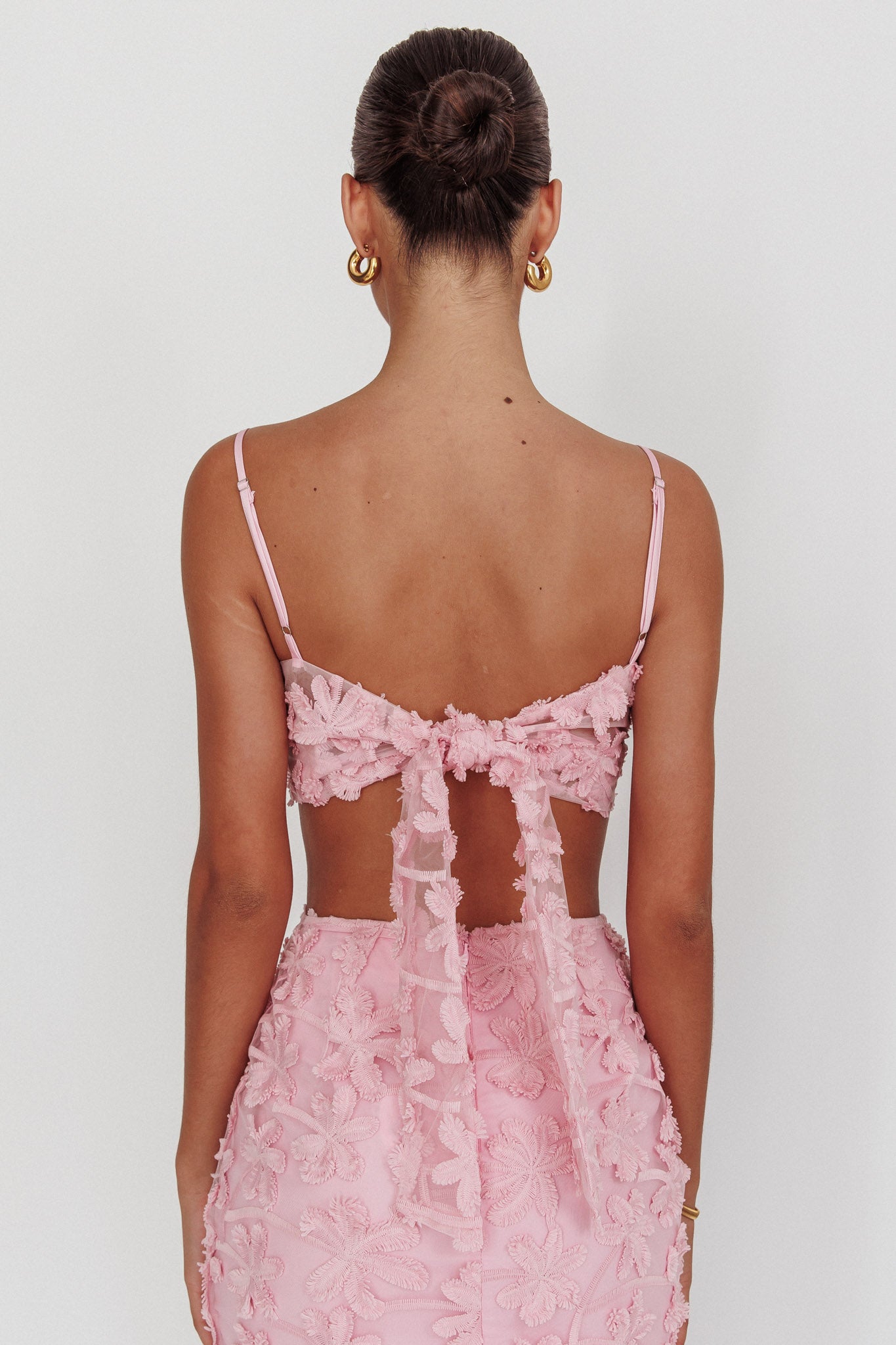 Casi Tied Back Crop Top Embroidered Baby Pink– Selfie Leslie