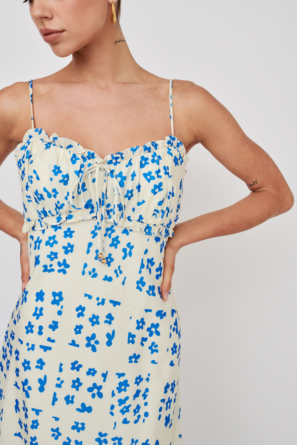 Anja Frill Trim Maxi Dress Print Cream Blue by Selfie Leslie